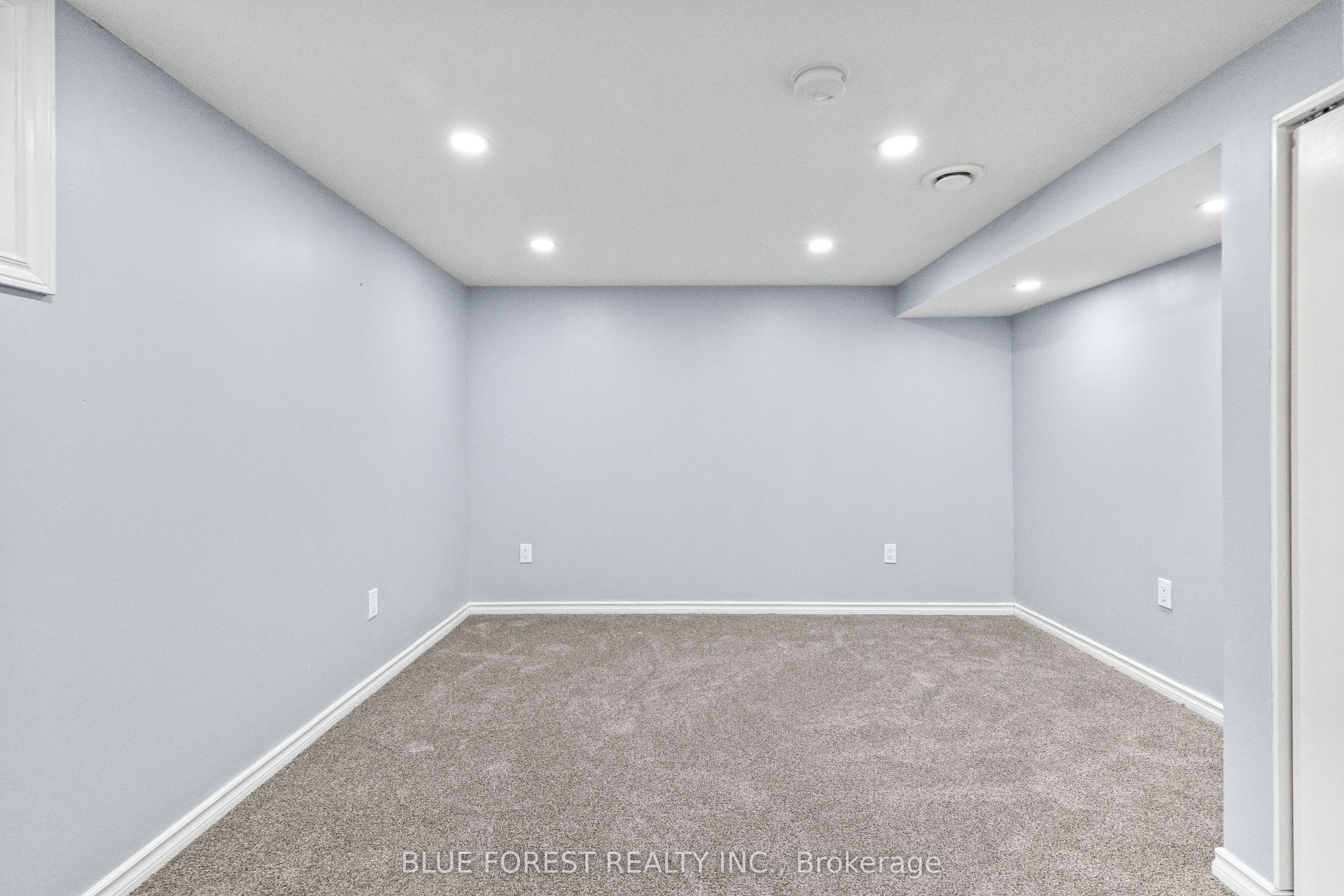 69 Connaught Avenue Property Photo 25