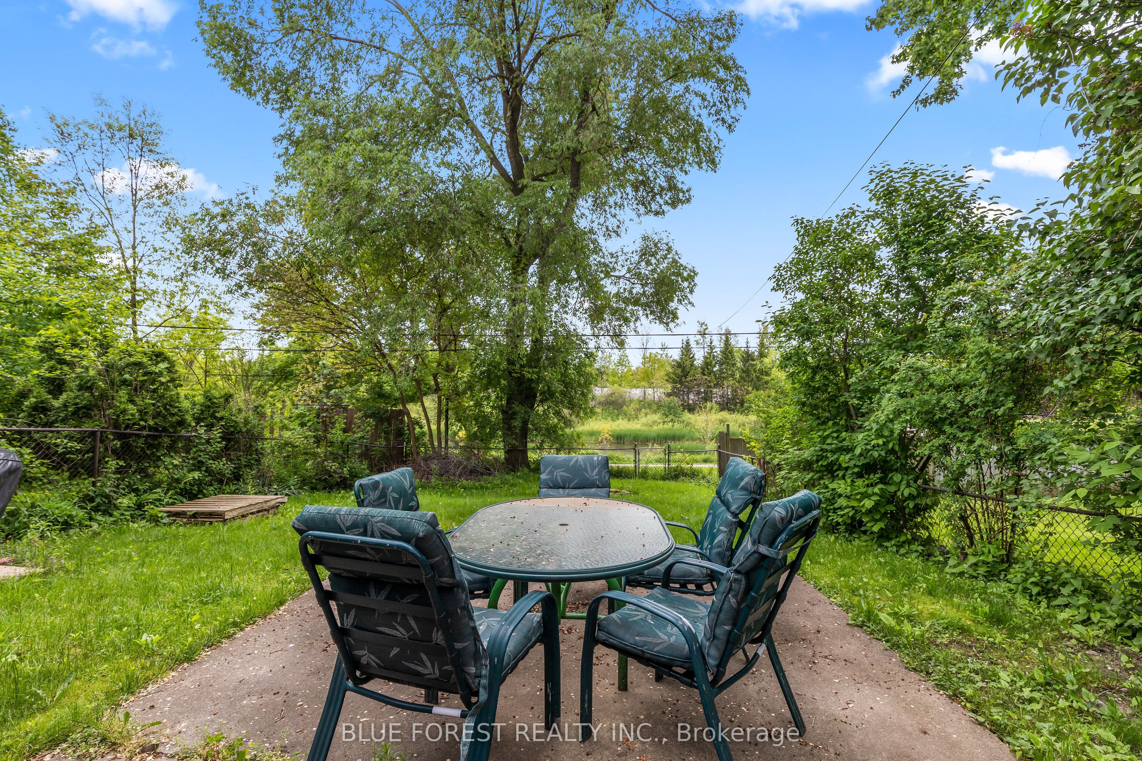69 Connaught Avenue Property Photo 31