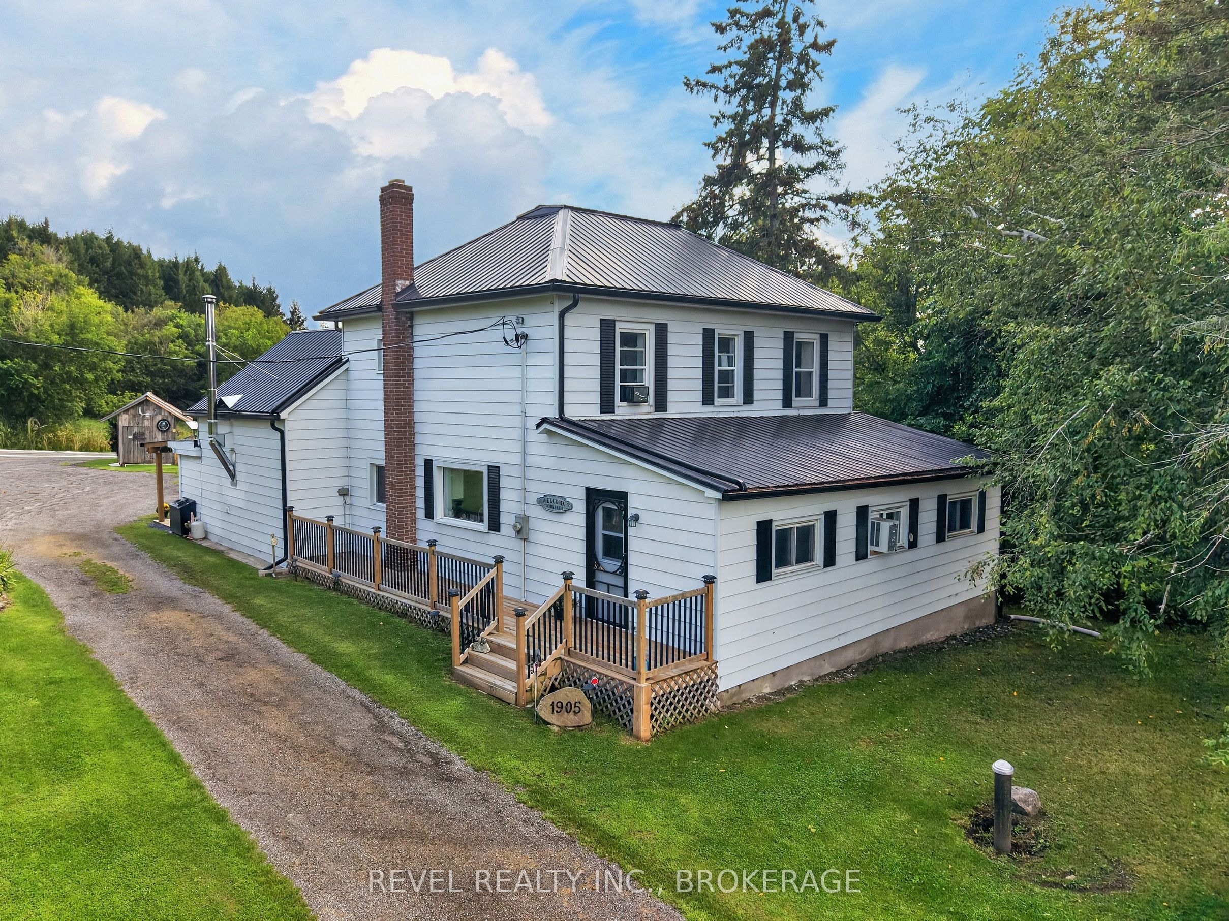 1905 Rutledge Road Property Photo 2