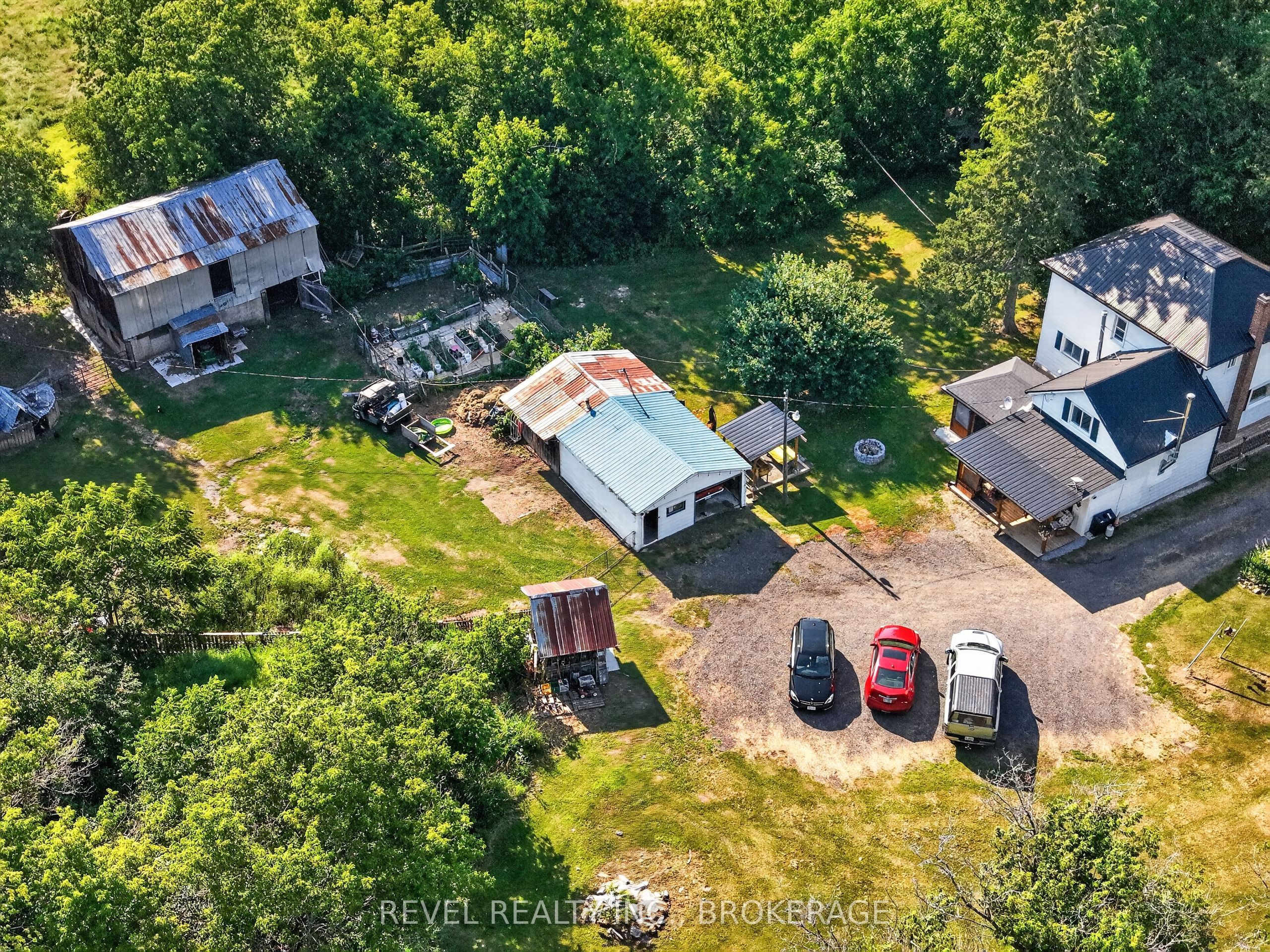 1905 Rutledge Road Property Photo 4