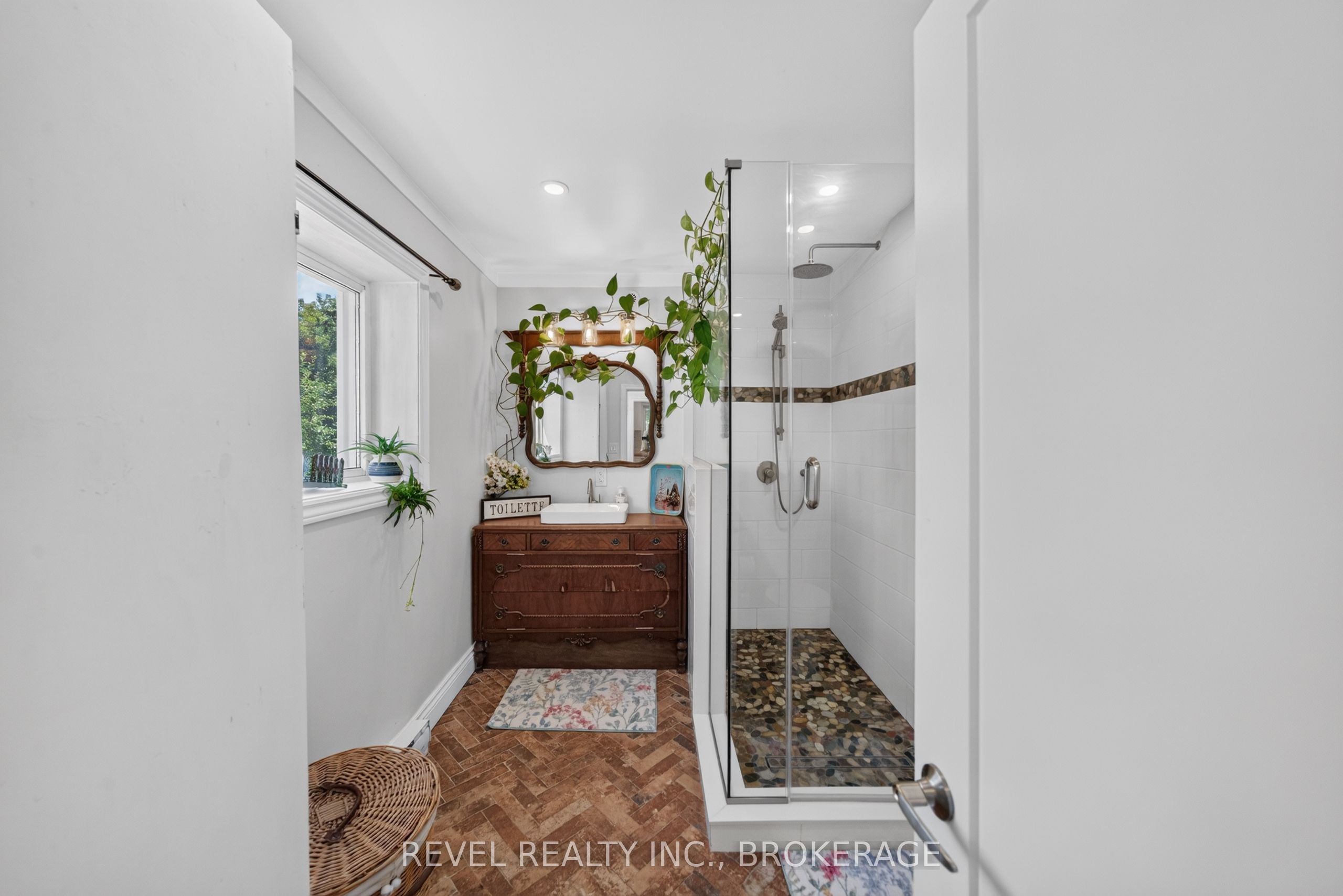 1905 Rutledge Road Property Photo 15