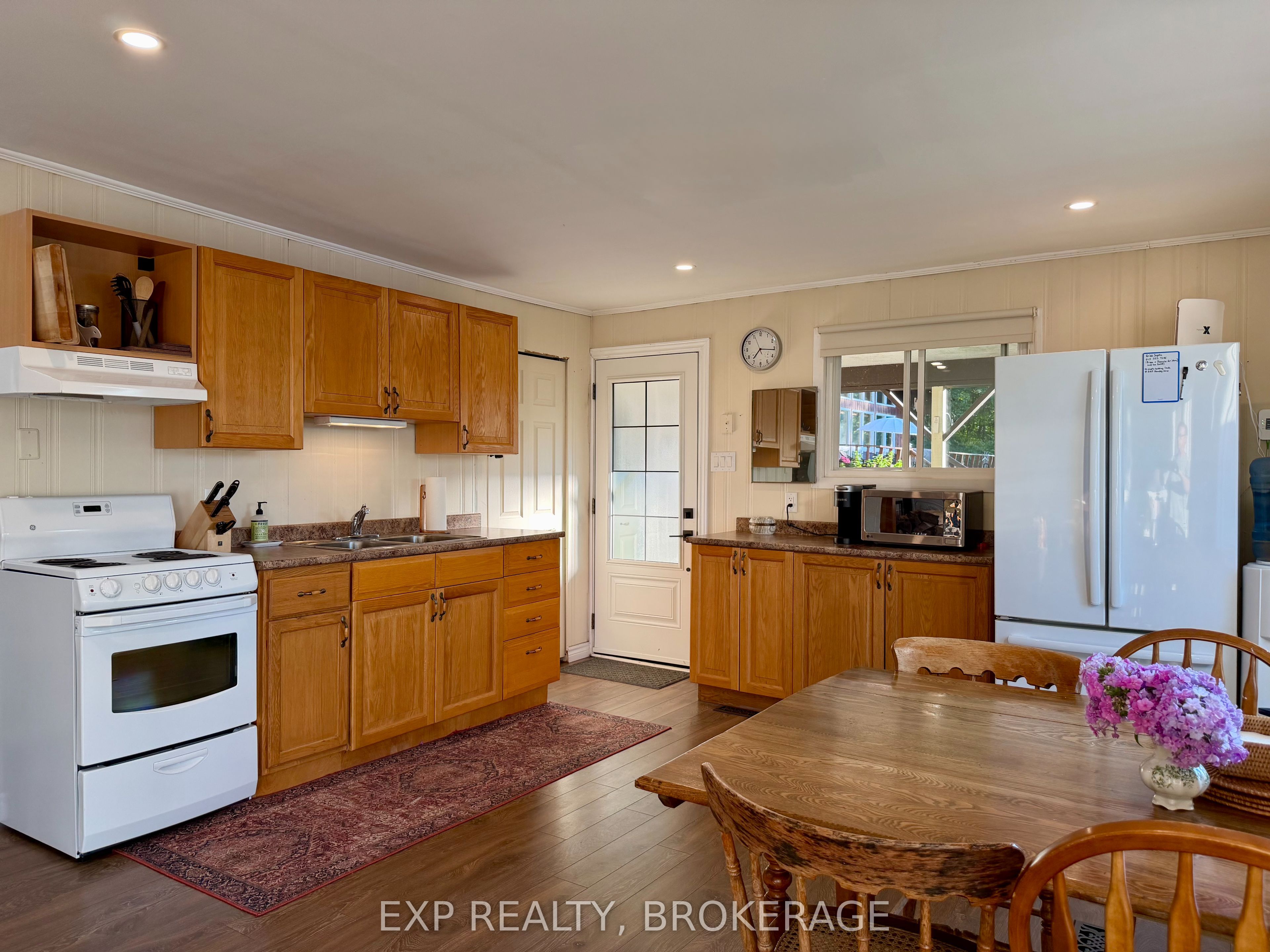 2107 Hambly Lane Property Photo 28