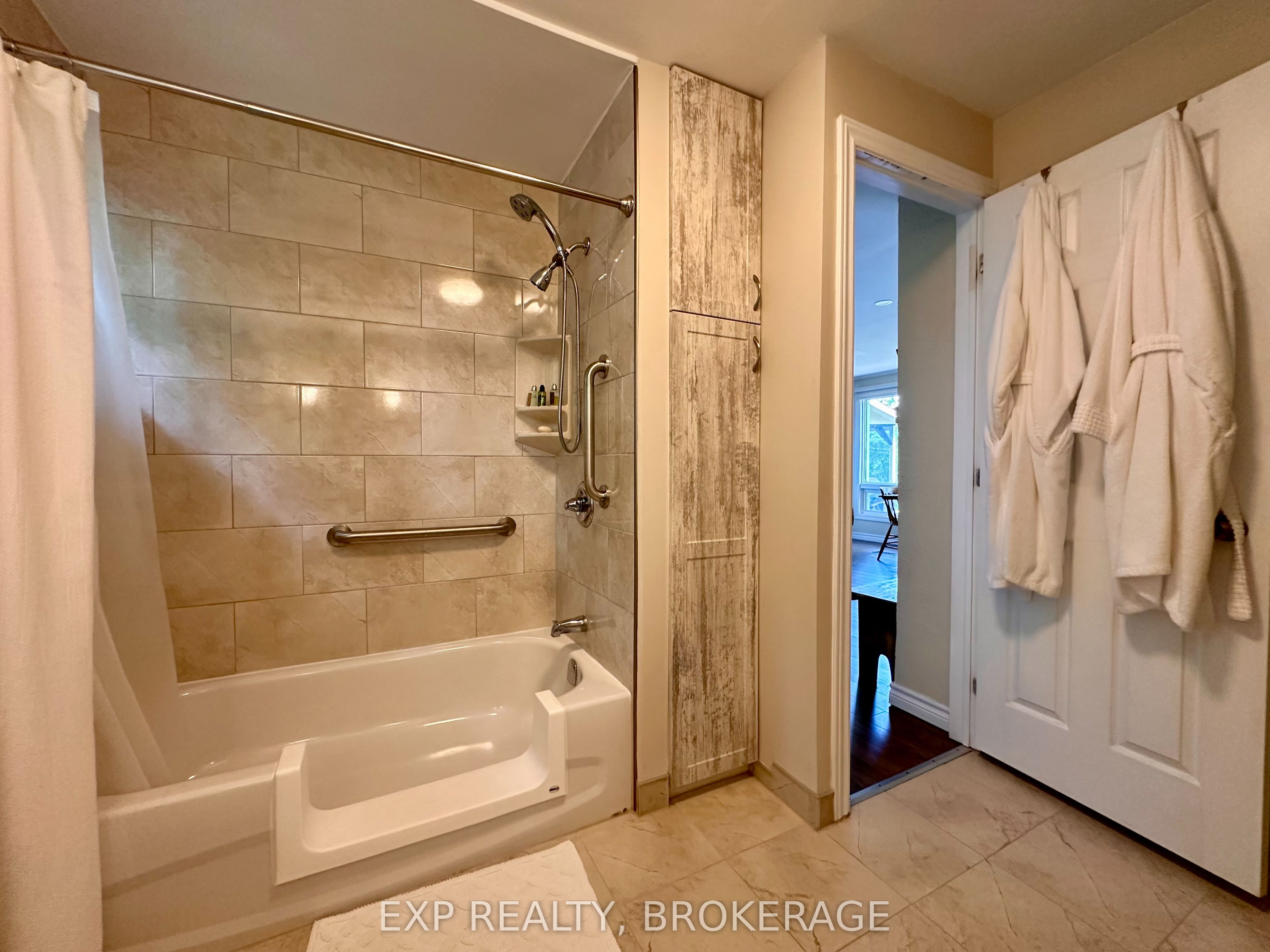 2107 Hambly Lane Property Photo 47