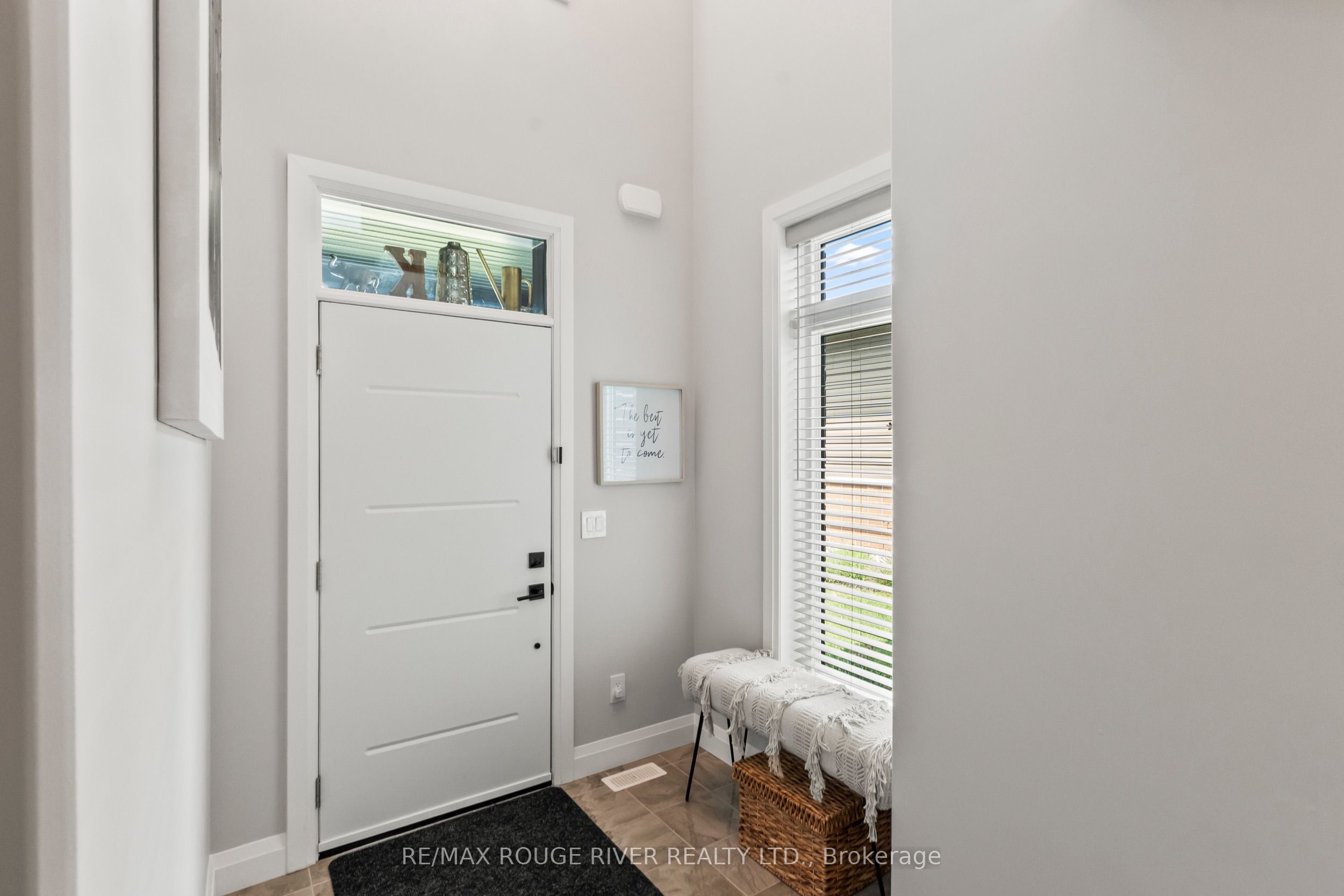 43 Streamside Drive Property Photo 5