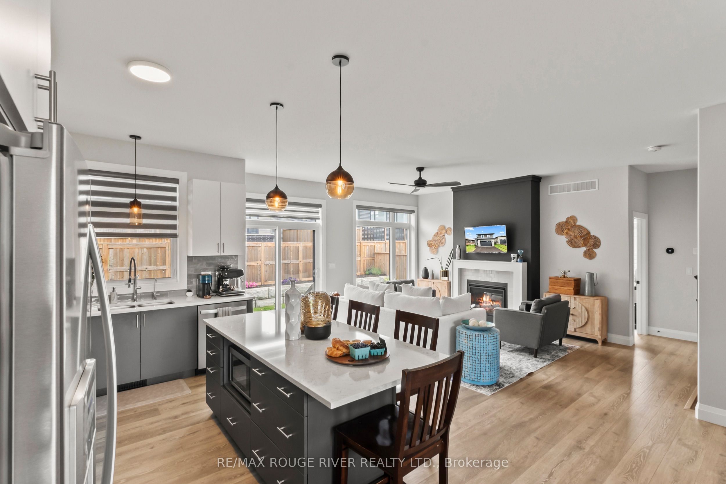 43 Streamside Drive Property Photo 10