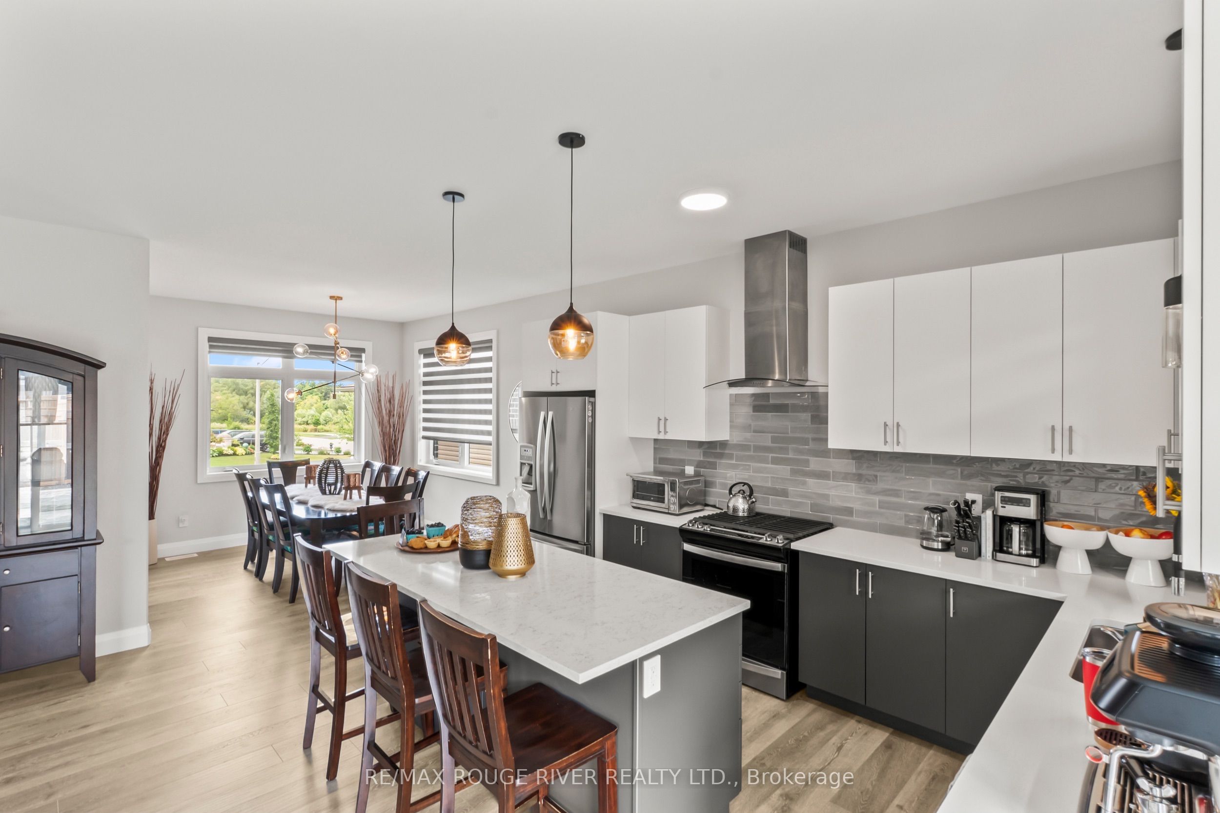 43 Streamside Drive Property Photo 11