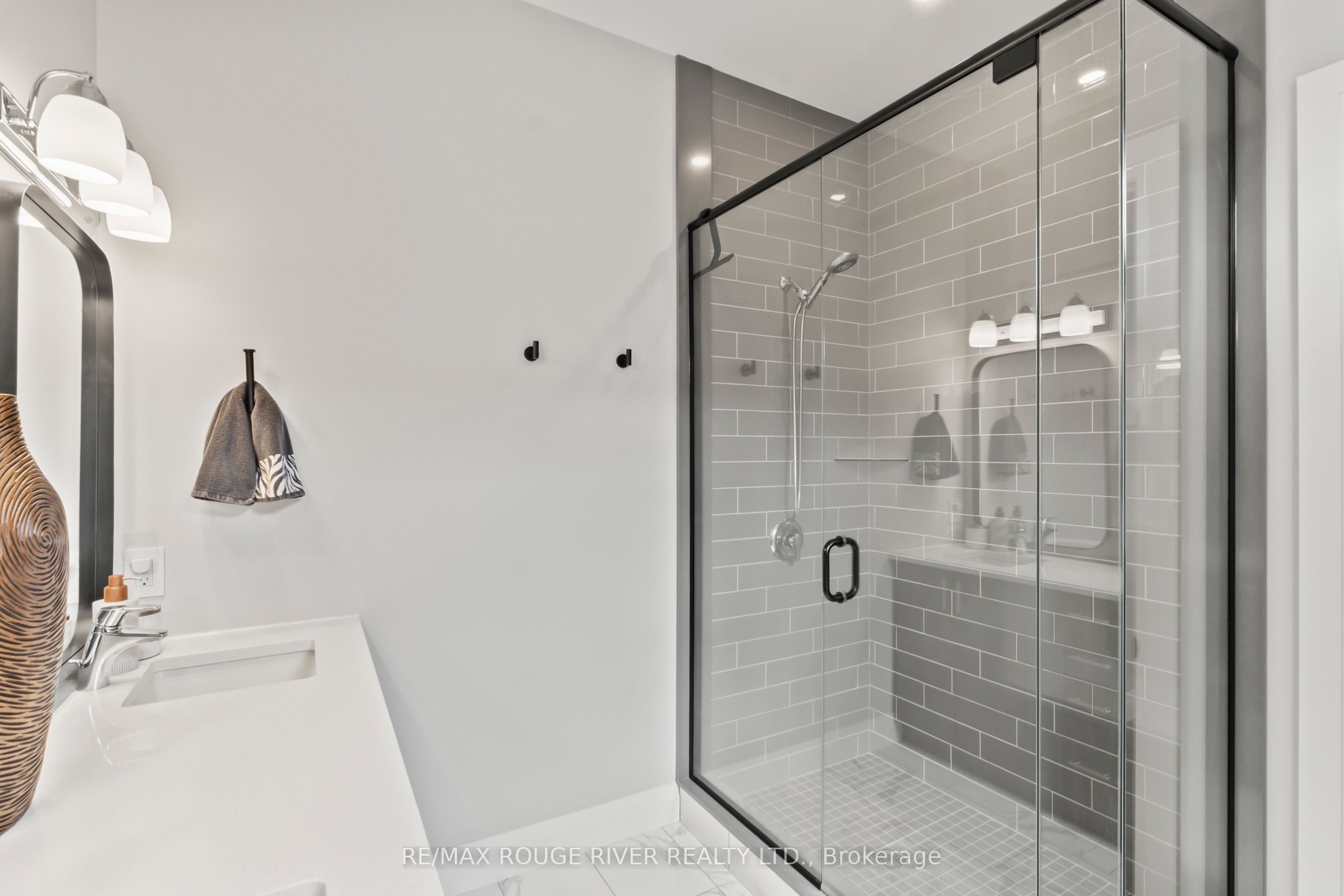 43 Streamside Drive Property Photo 21