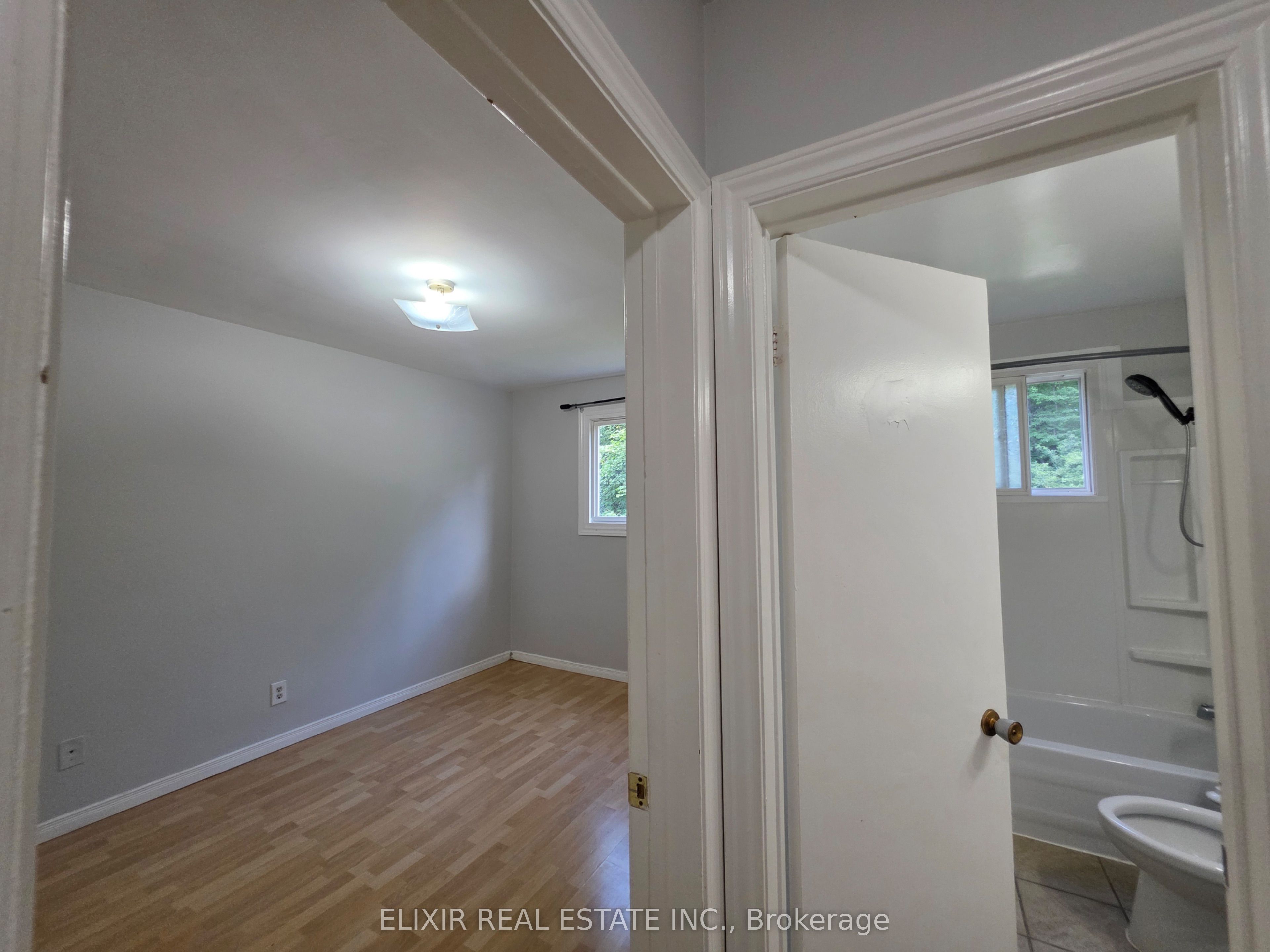 362 Grey Street 3 Property Photo 10