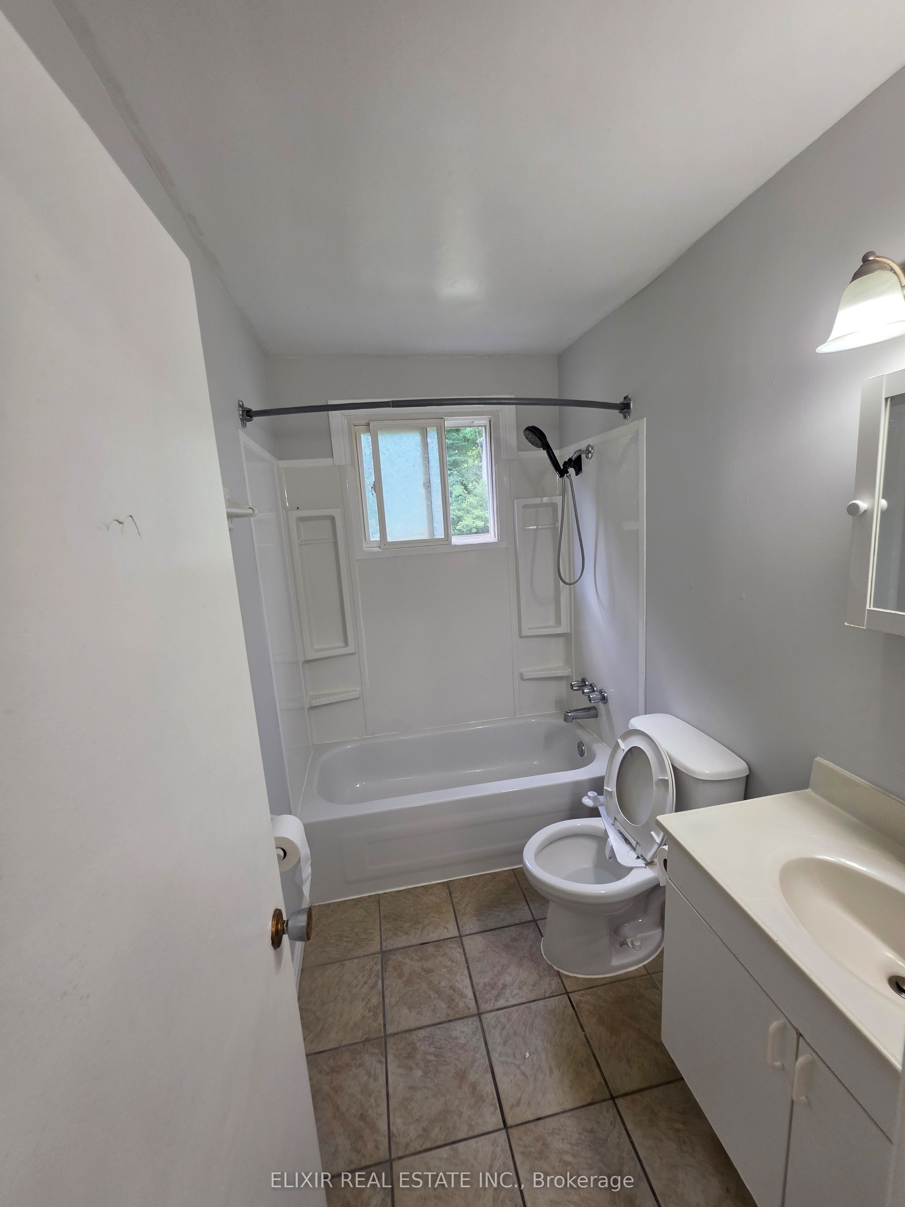 362 Grey Street 3 Property Photo 15
