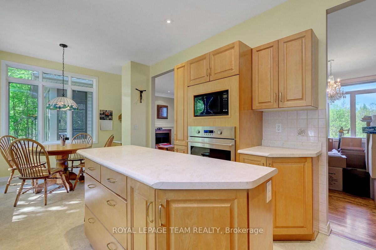 912 Maple Hill Road Property Photo 10