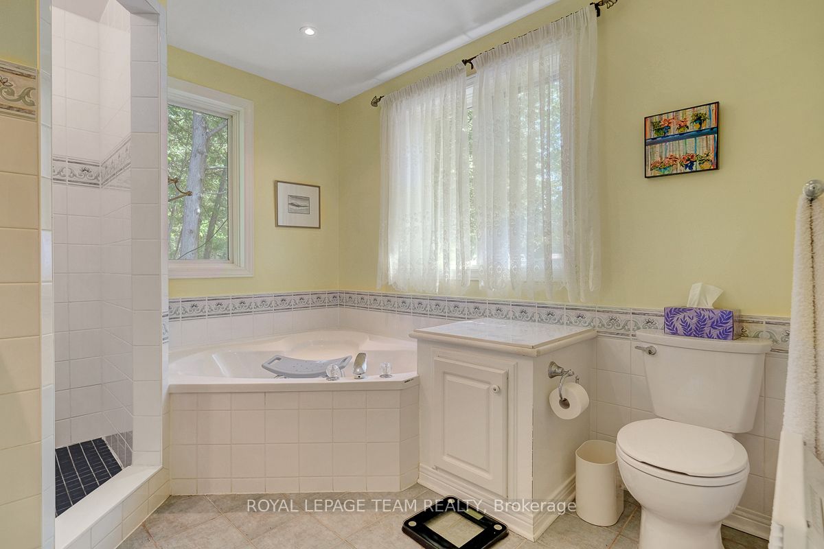 912 Maple Hill Road Property Photo 18