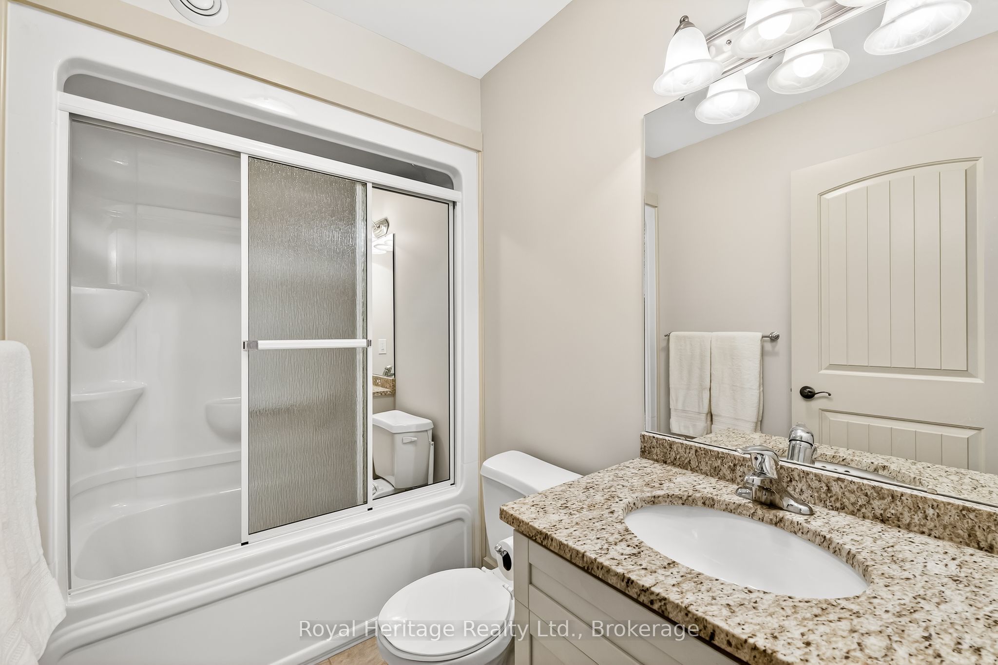 32 Edgewater Drive Property Photo 26