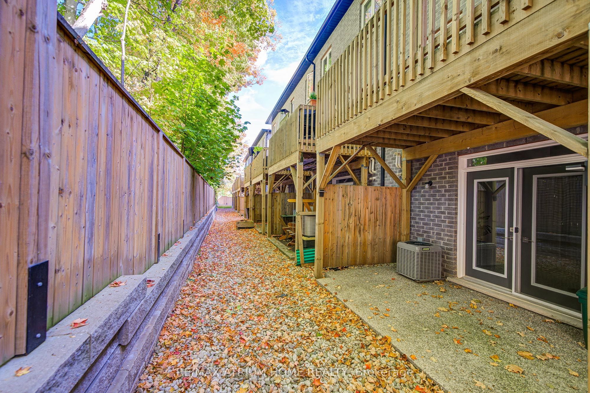 111 Wilson Street E 2 Property Photo 25