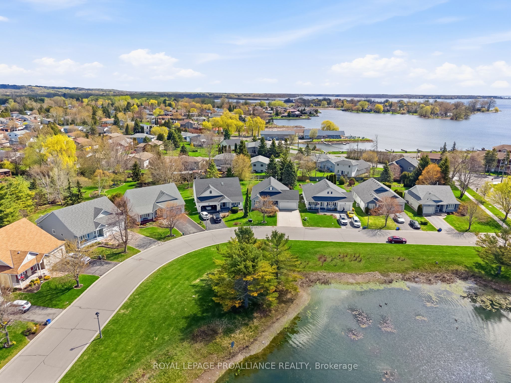 8 Sandpiper Way Property Photo 5