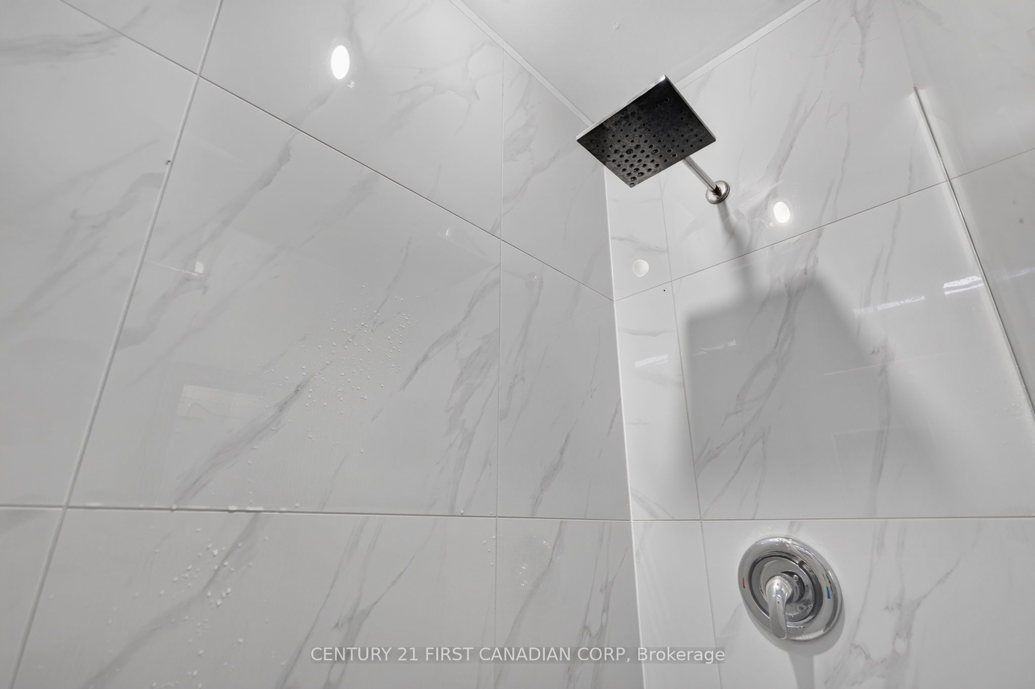 569 Cheapside Street Property Photo 29