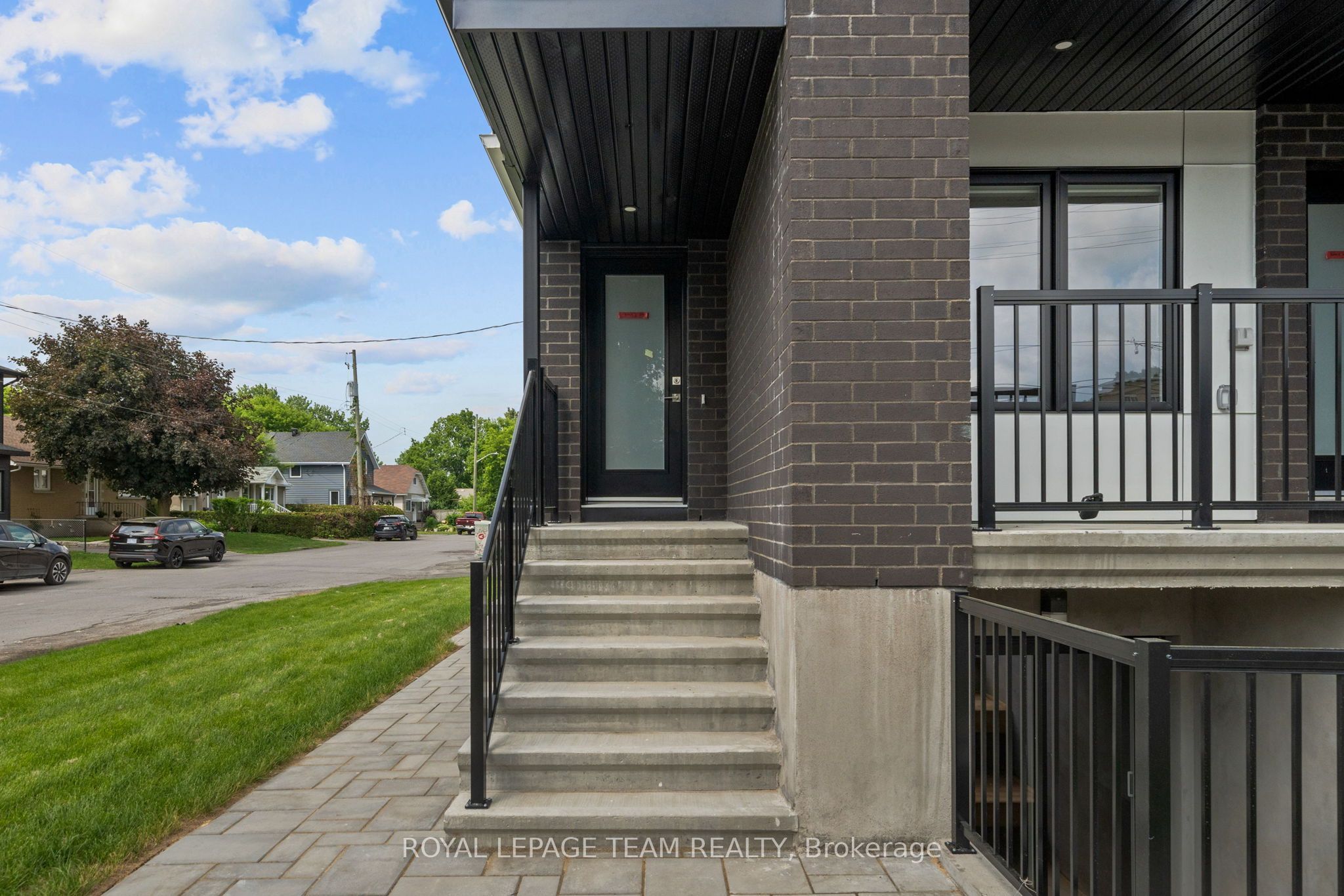 1231 Shillington Avenue Upper Property Photo 3