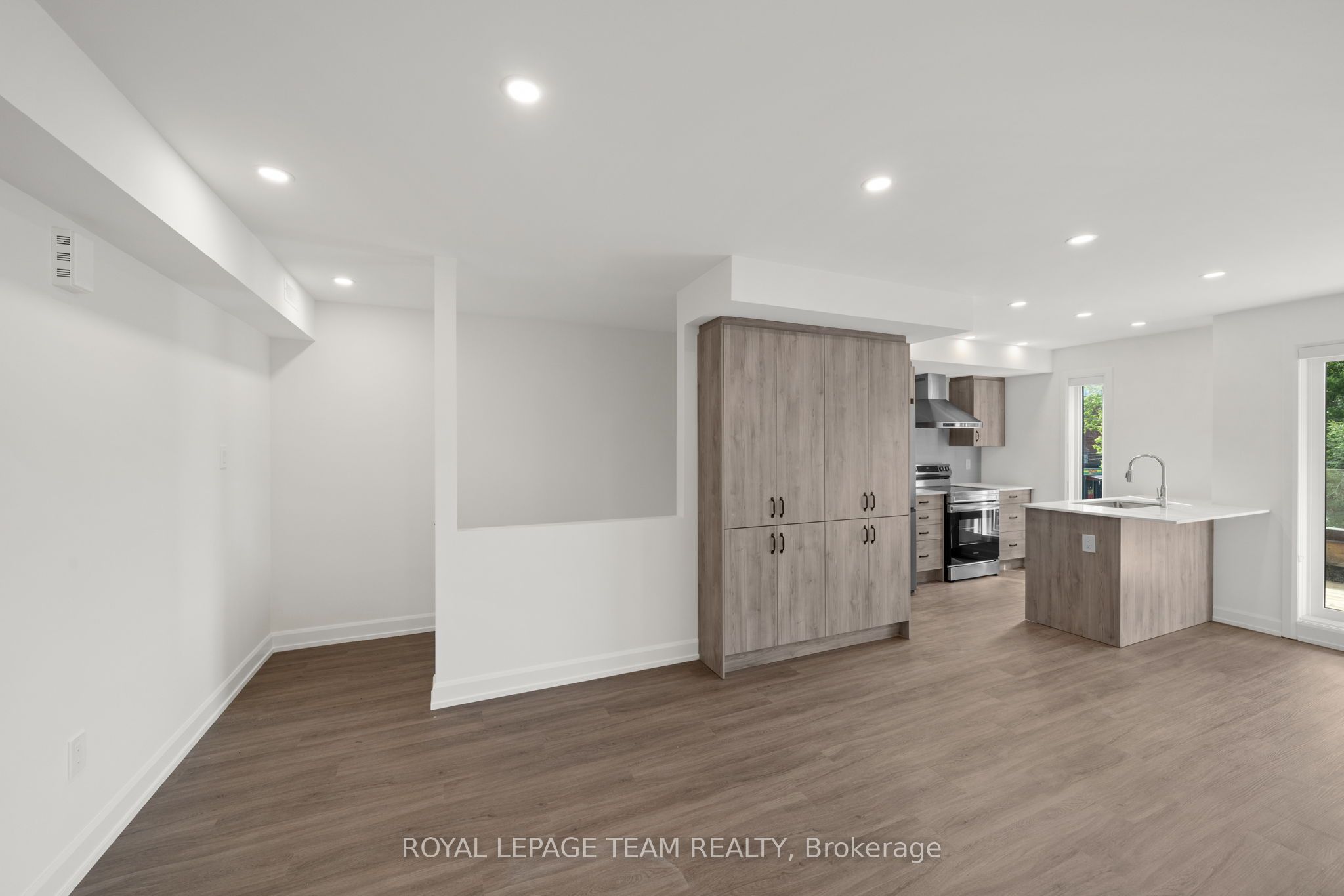 1231 Shillington Avenue Upper Property Photo 6