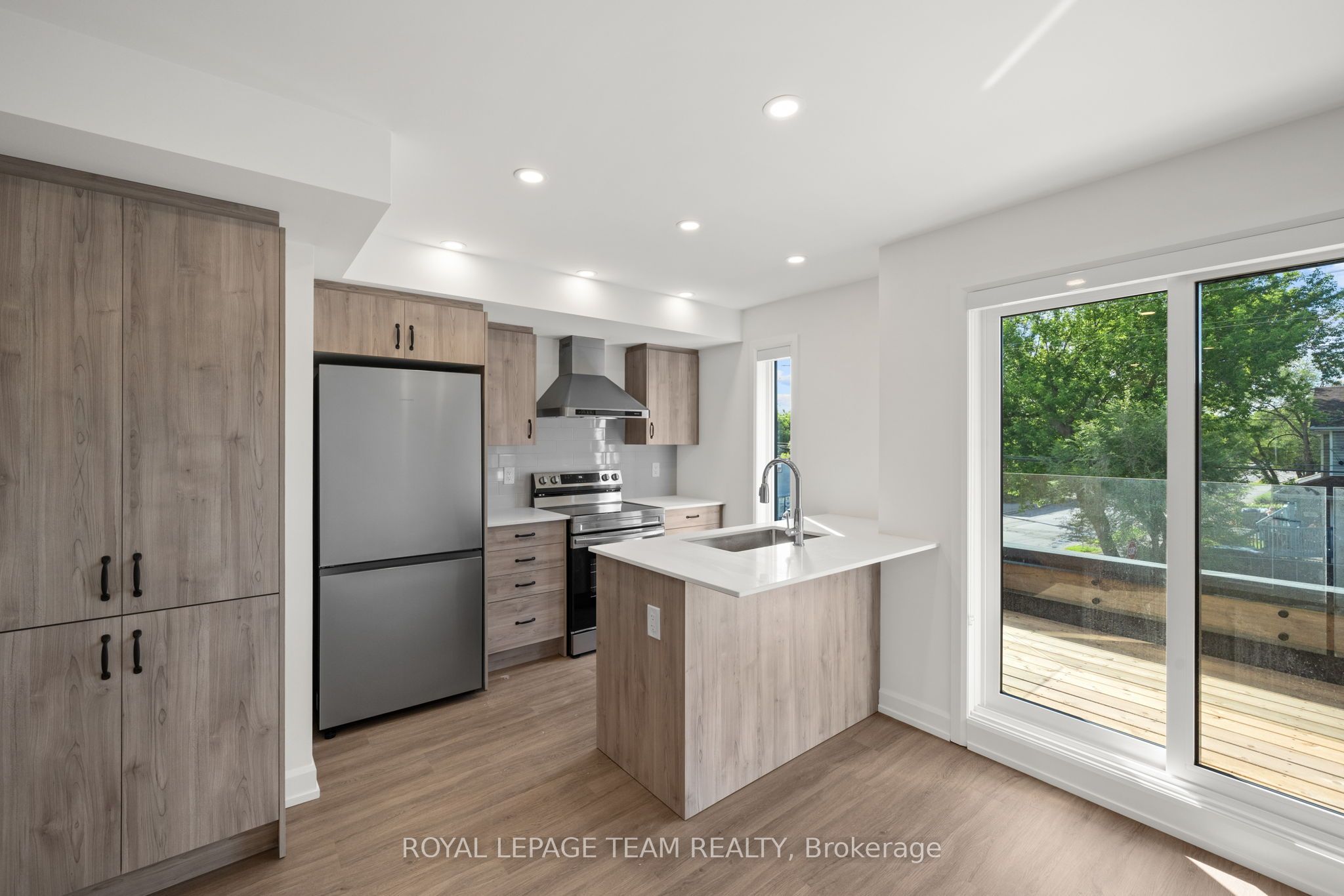 1231 Shillington Avenue Upper Property Photo 10