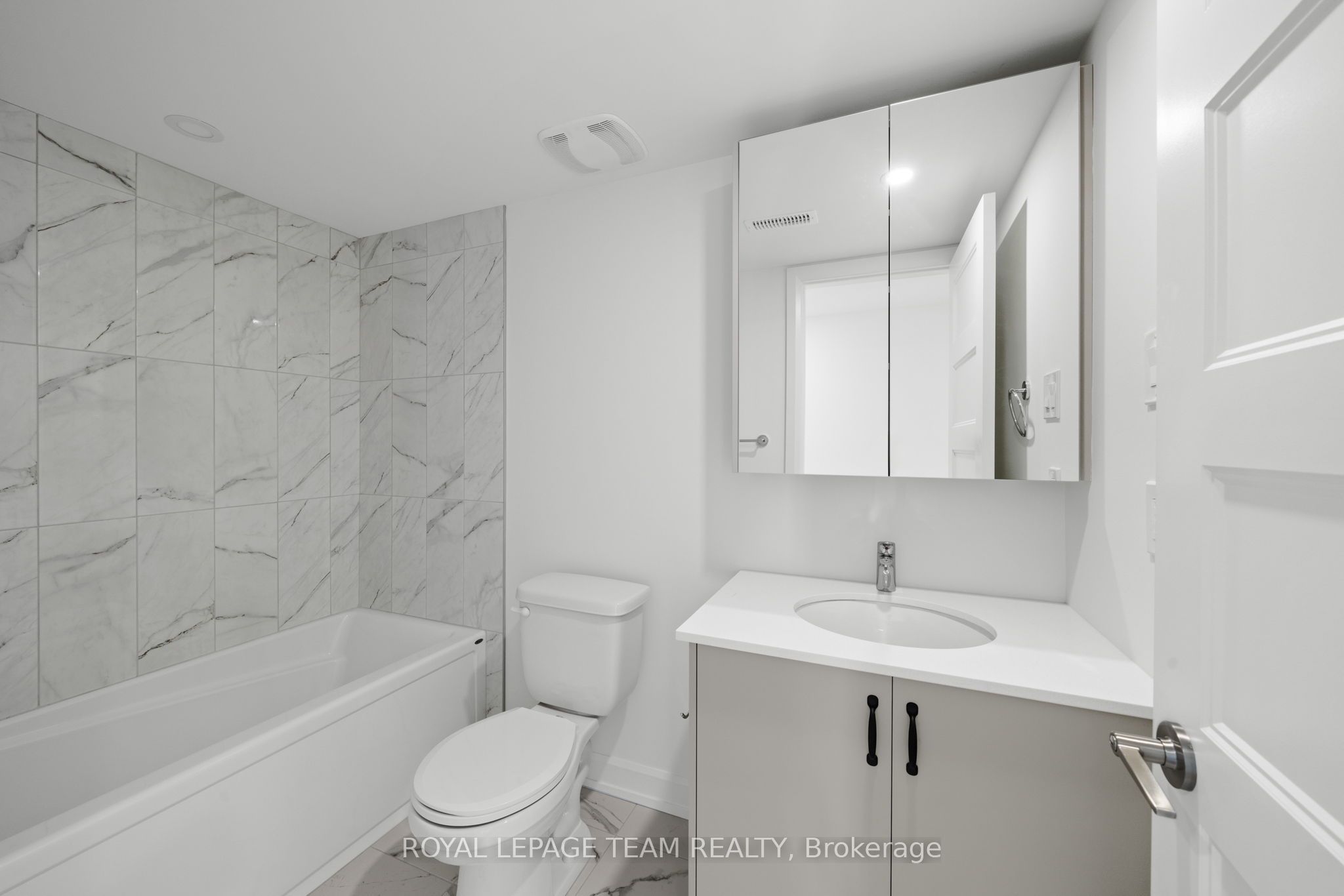 1231 Shillington Avenue Upper Property Photo 25