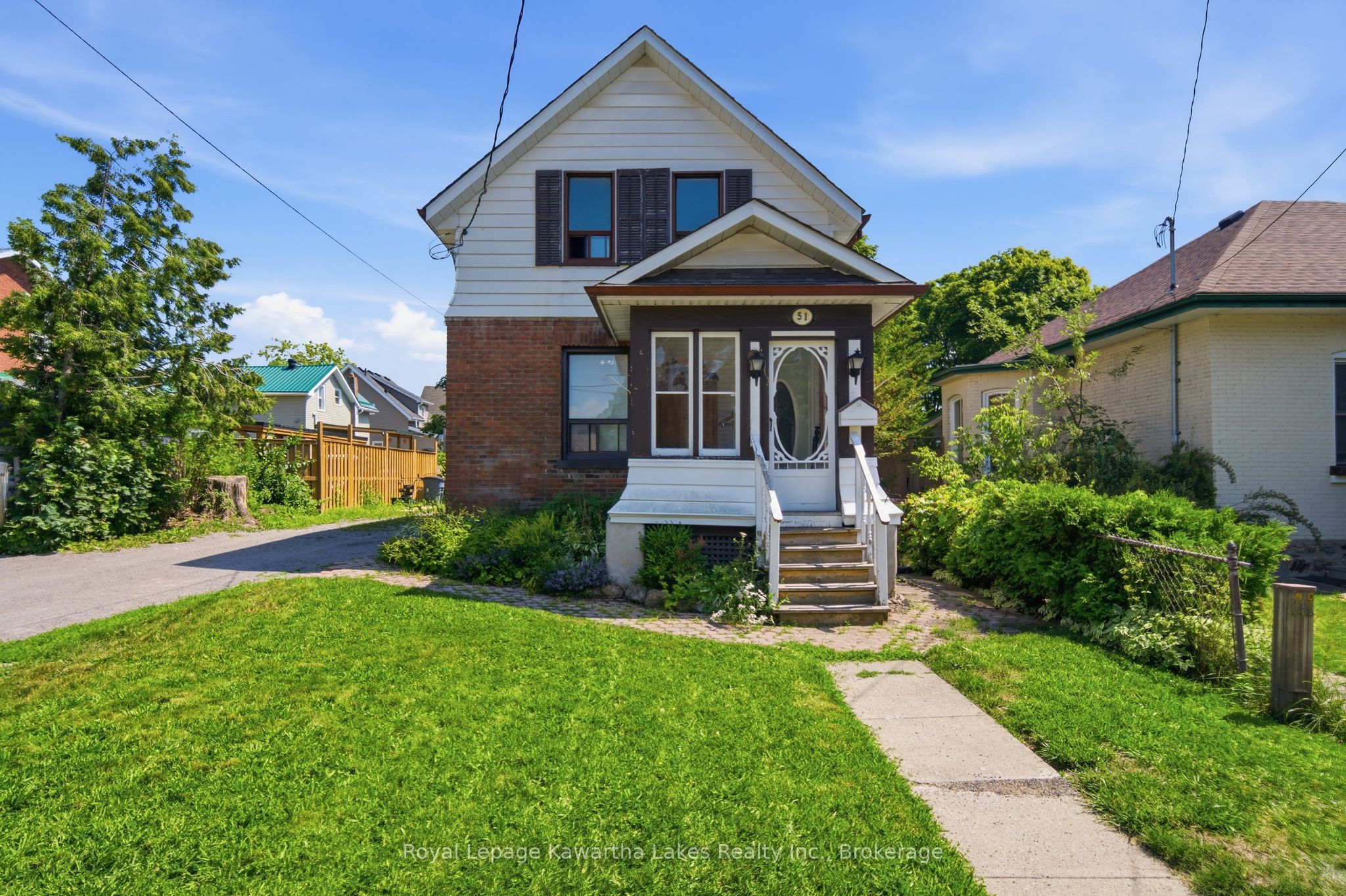 51 Melbourne Street W Property Photo 1