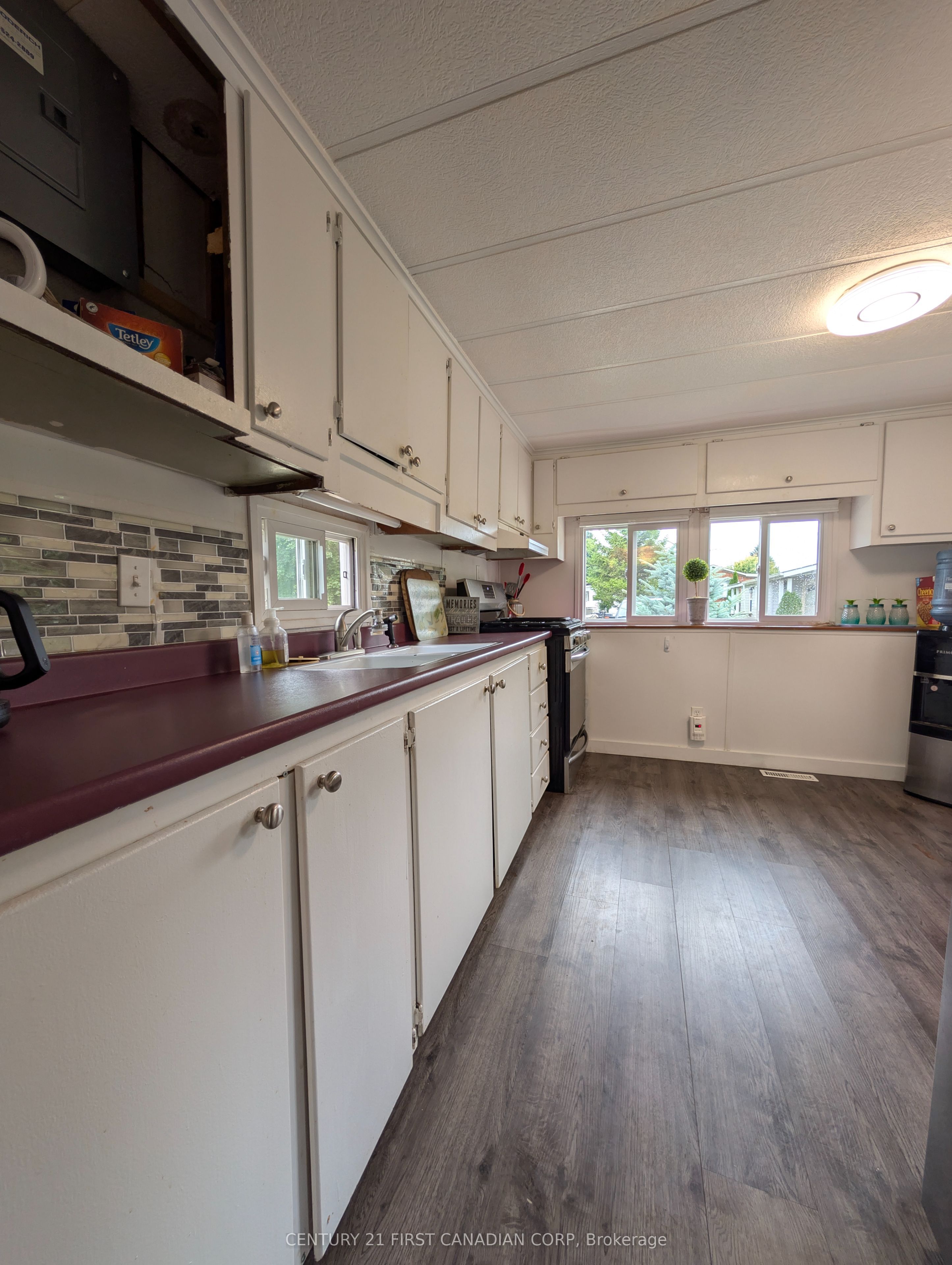 79681 Bluewater Highway 30 Property Photo 7