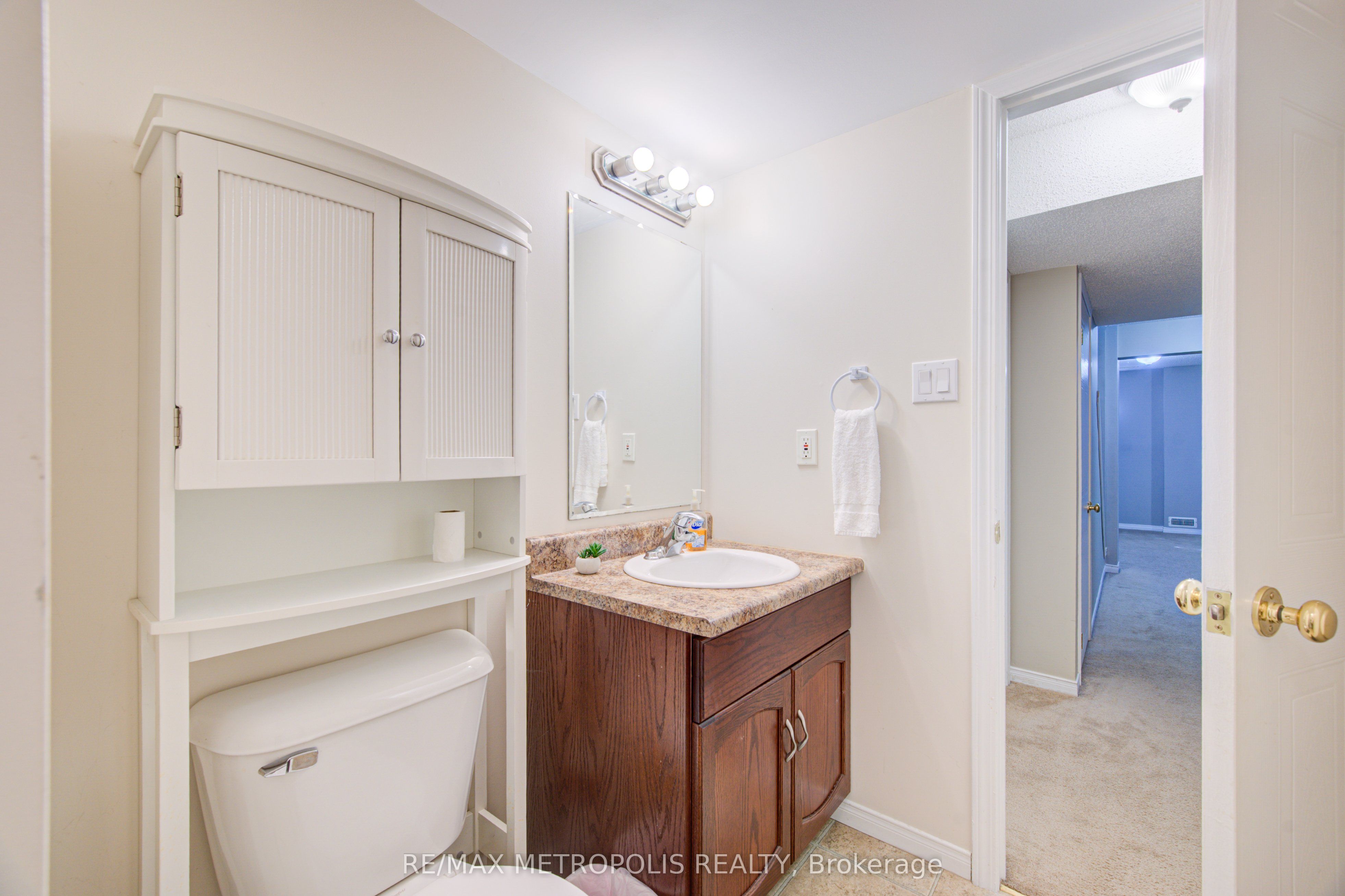 124 Gosling Gardens 37 Property Photo 31