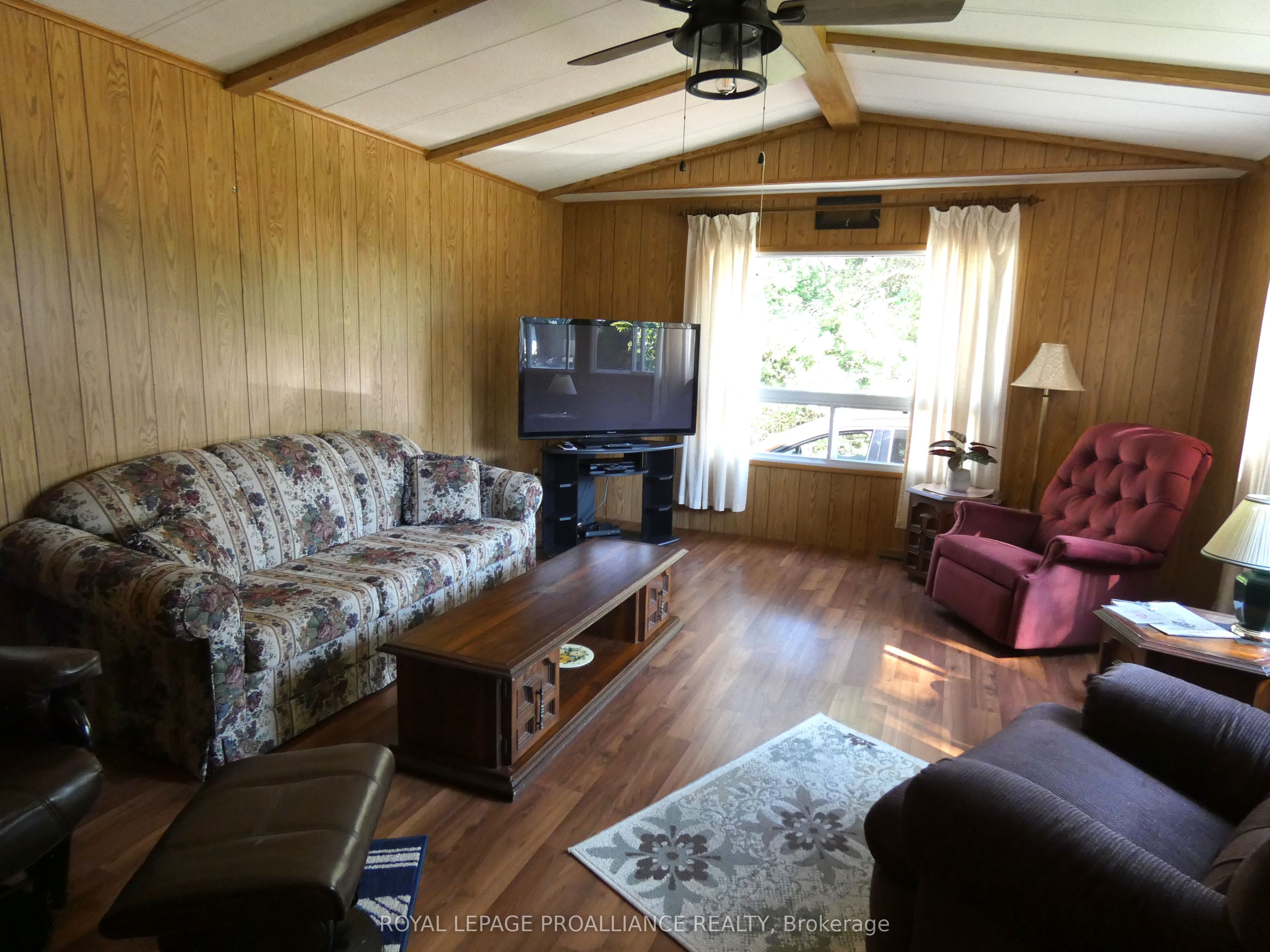 2-1645 County 42 Road Property Photo 10
