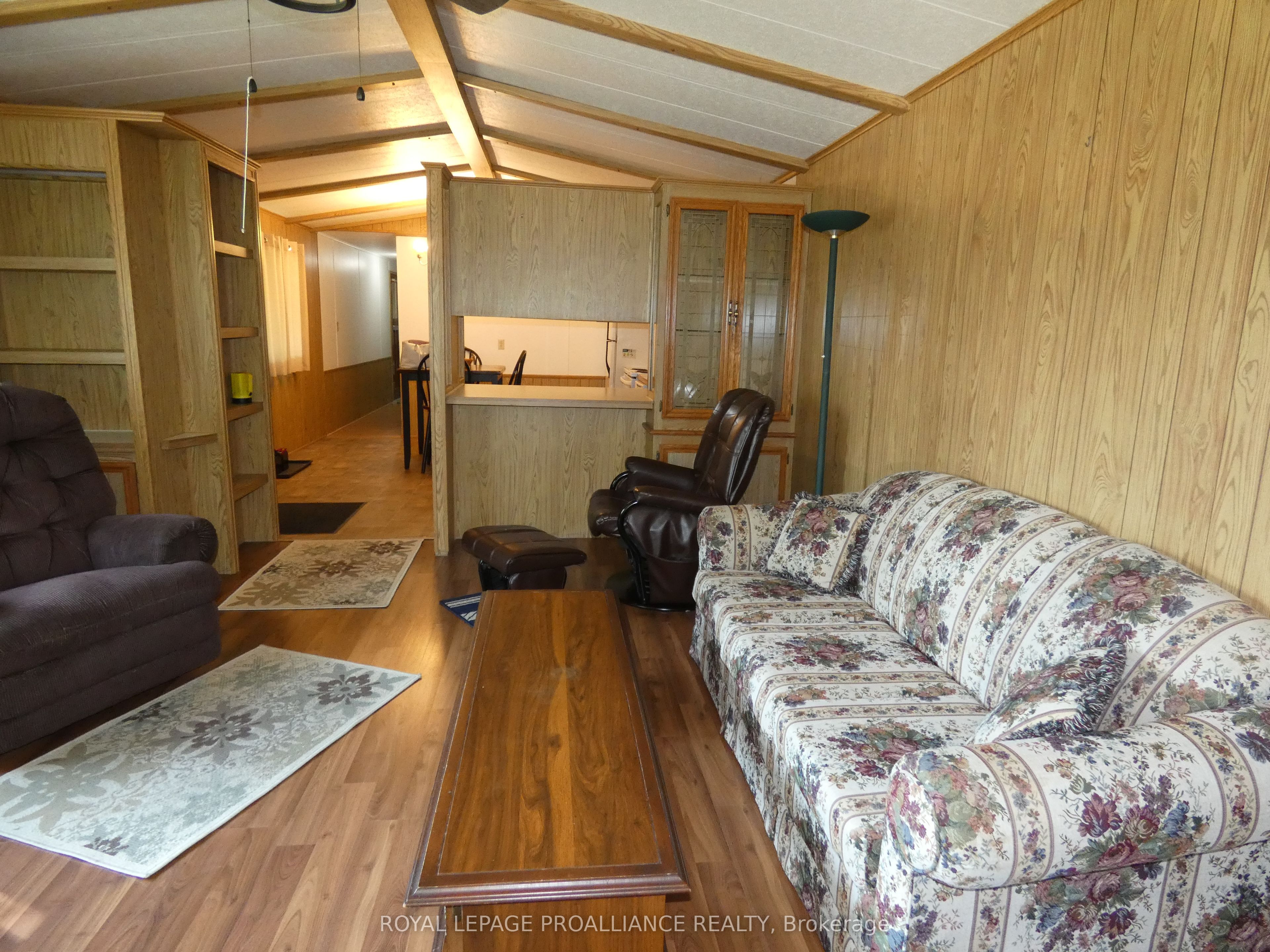 2-1645 County 42 Road Property Photo 11