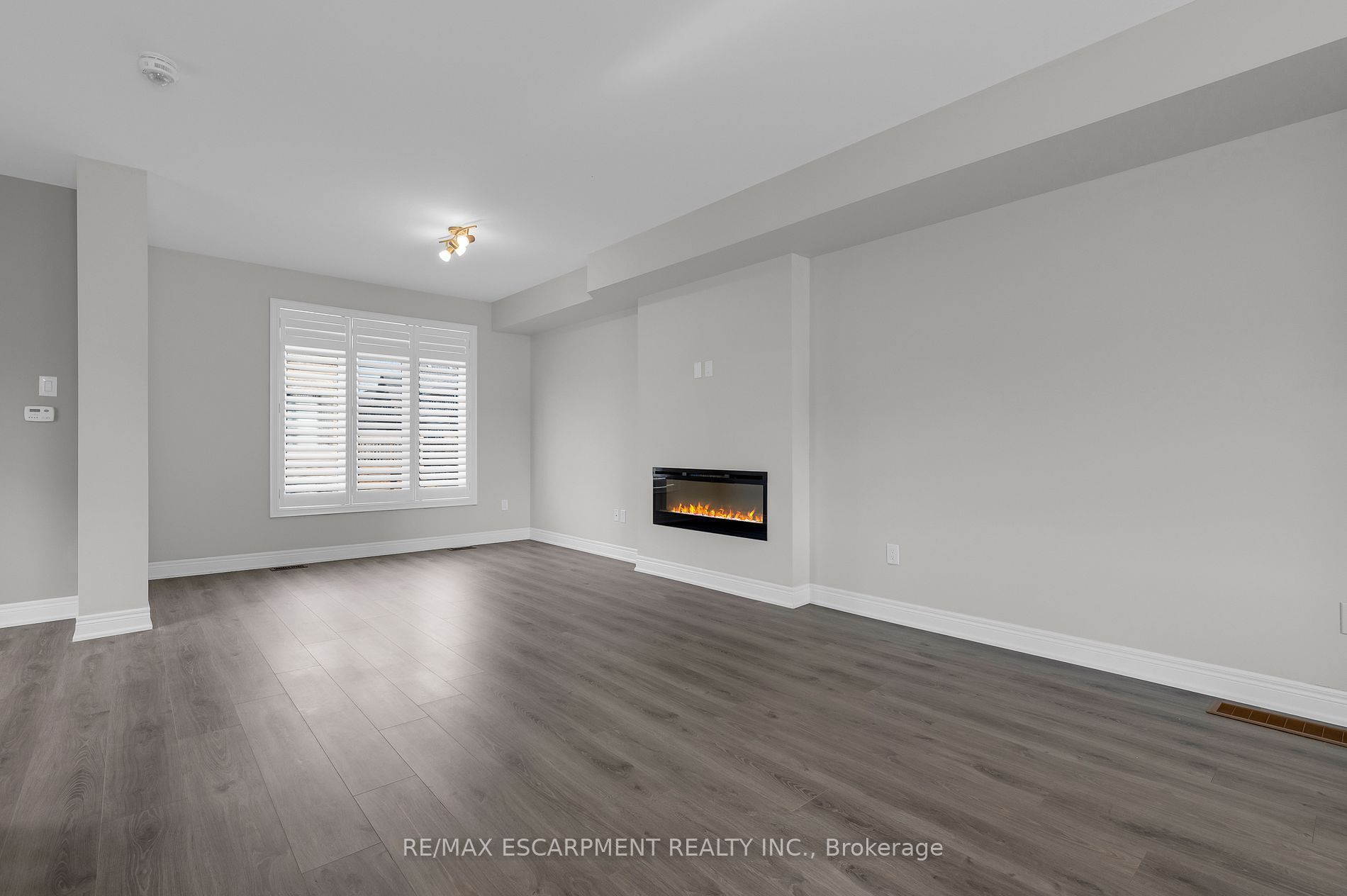 2 Waterview Lane Property Photo 5