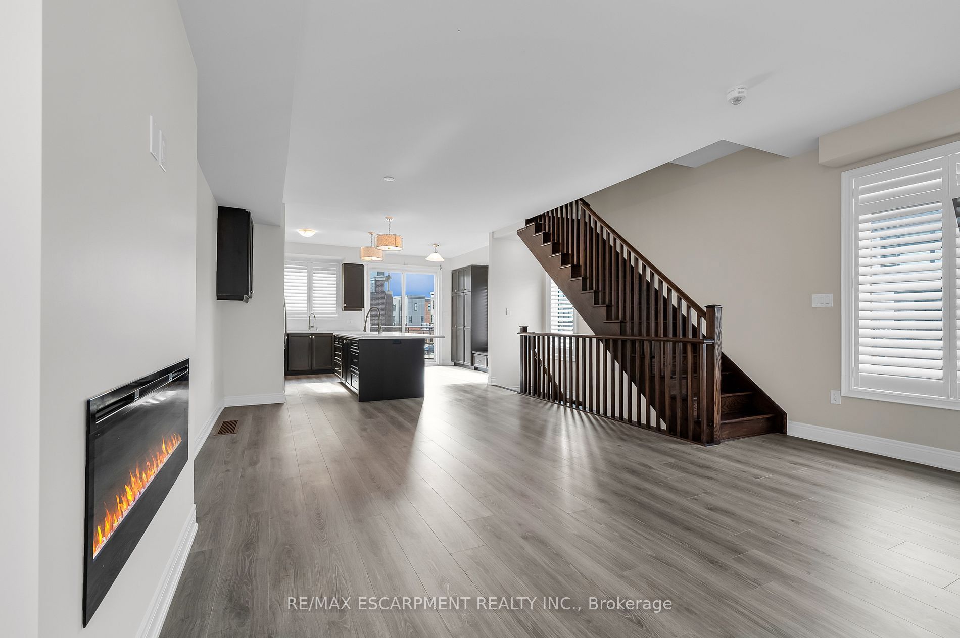 2 Waterview Lane Property Photo 6