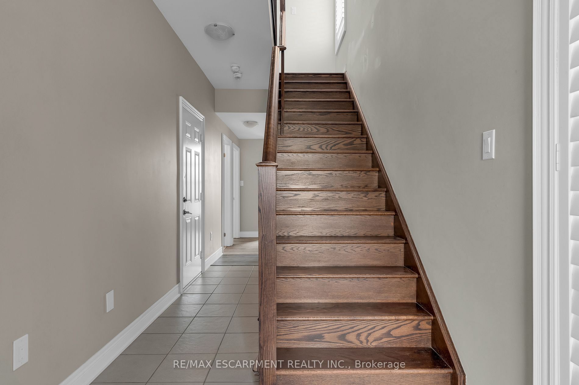 2 Waterview Lane Property Photo 8