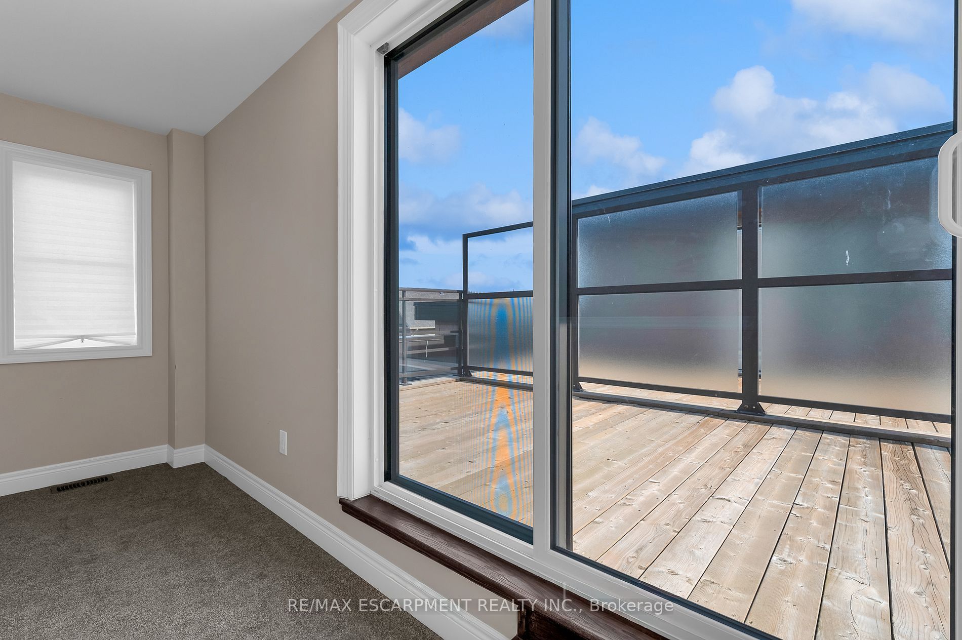 2 Waterview Lane Property Photo 13