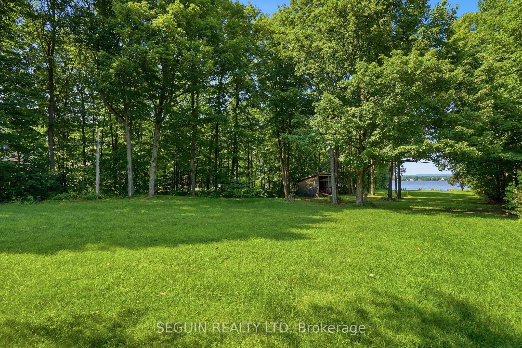 2865 Front Road Property Photo 5