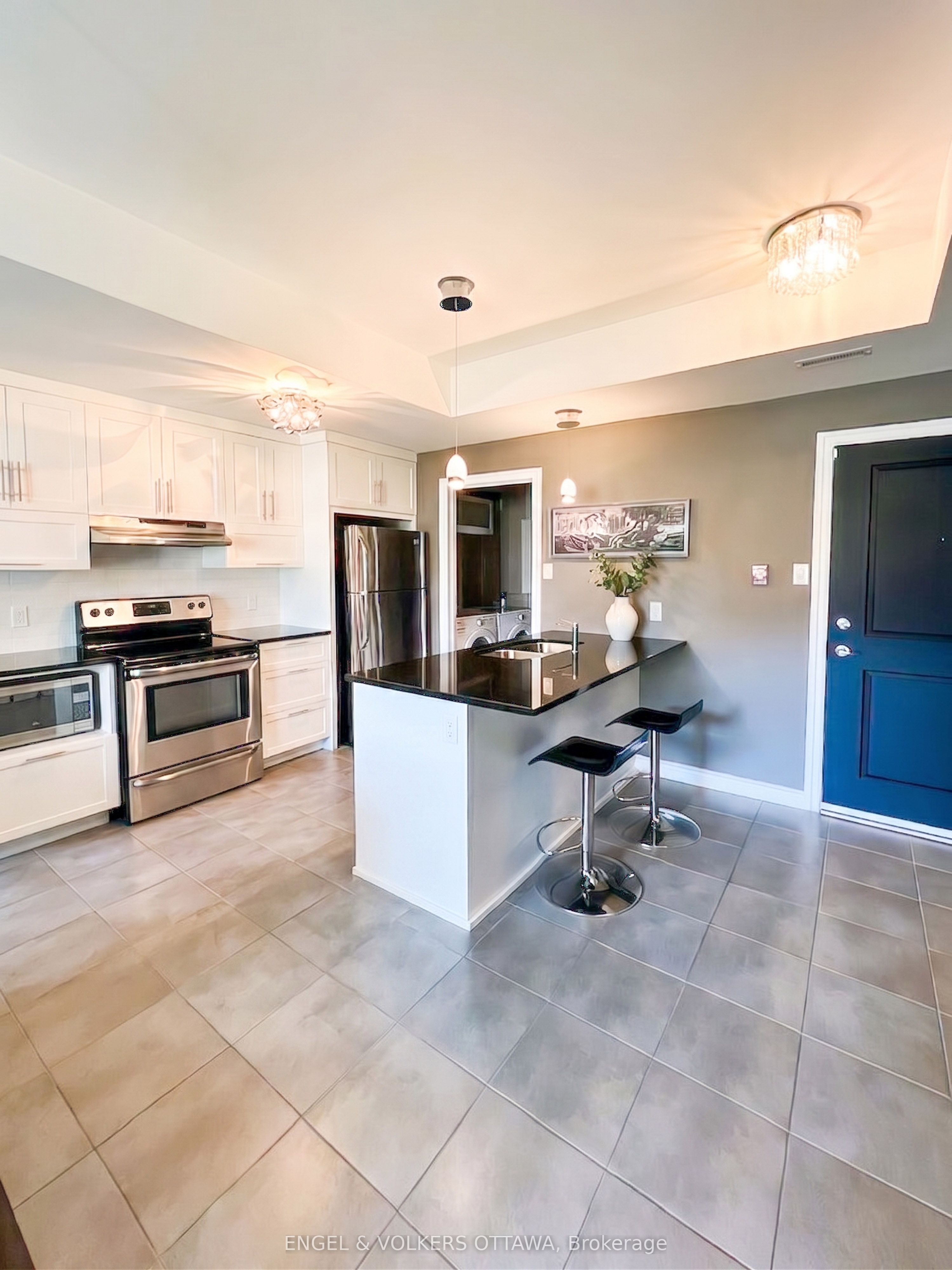 25 Earlton Private 1 Property Photo 4