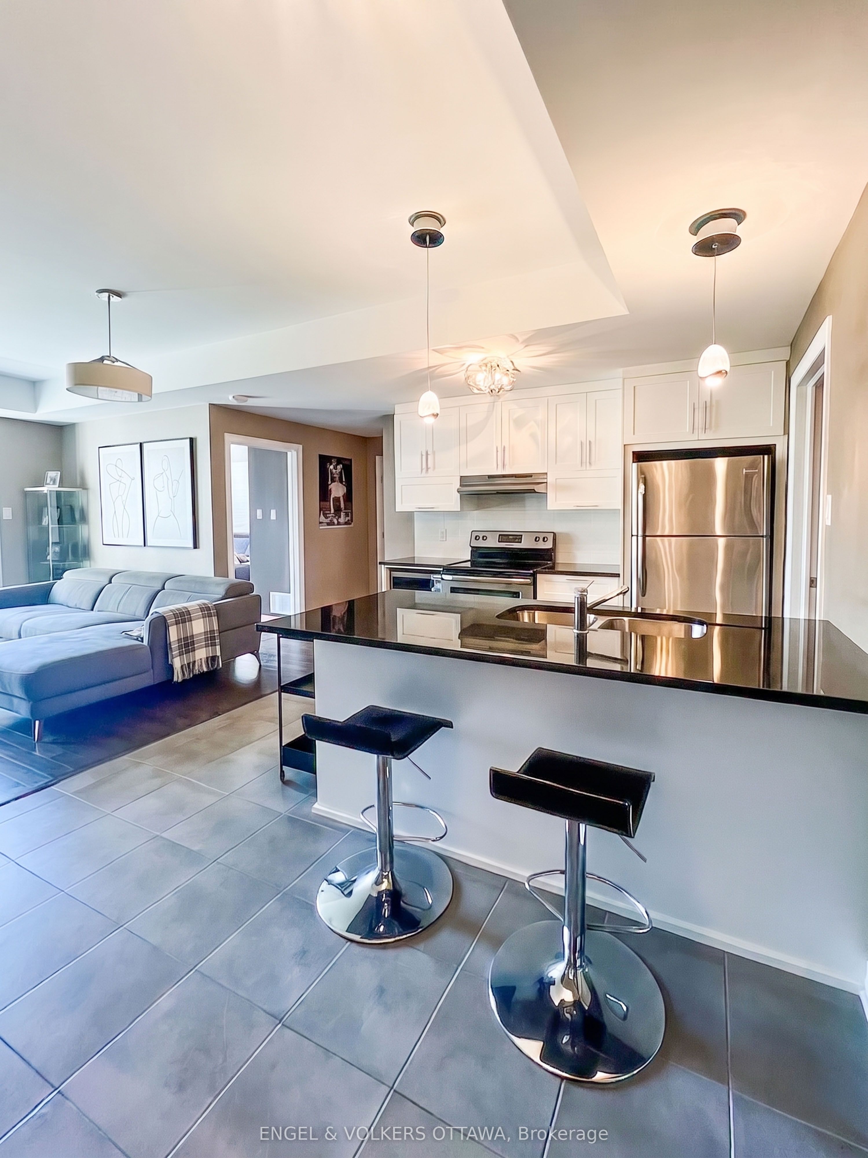 25 Earlton Private 1 Property Photo 5