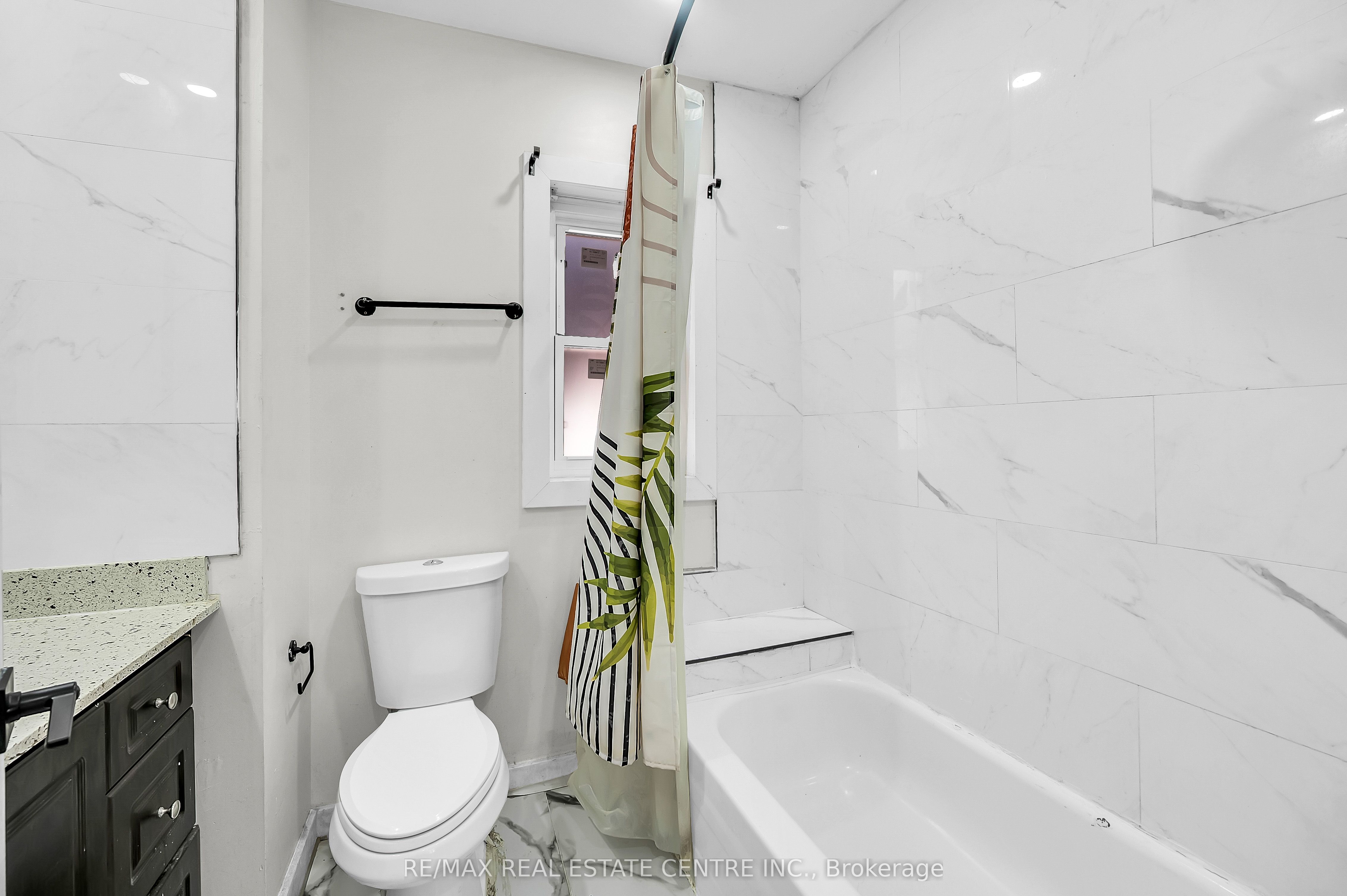 334 Cannon Street E Property Photo 19