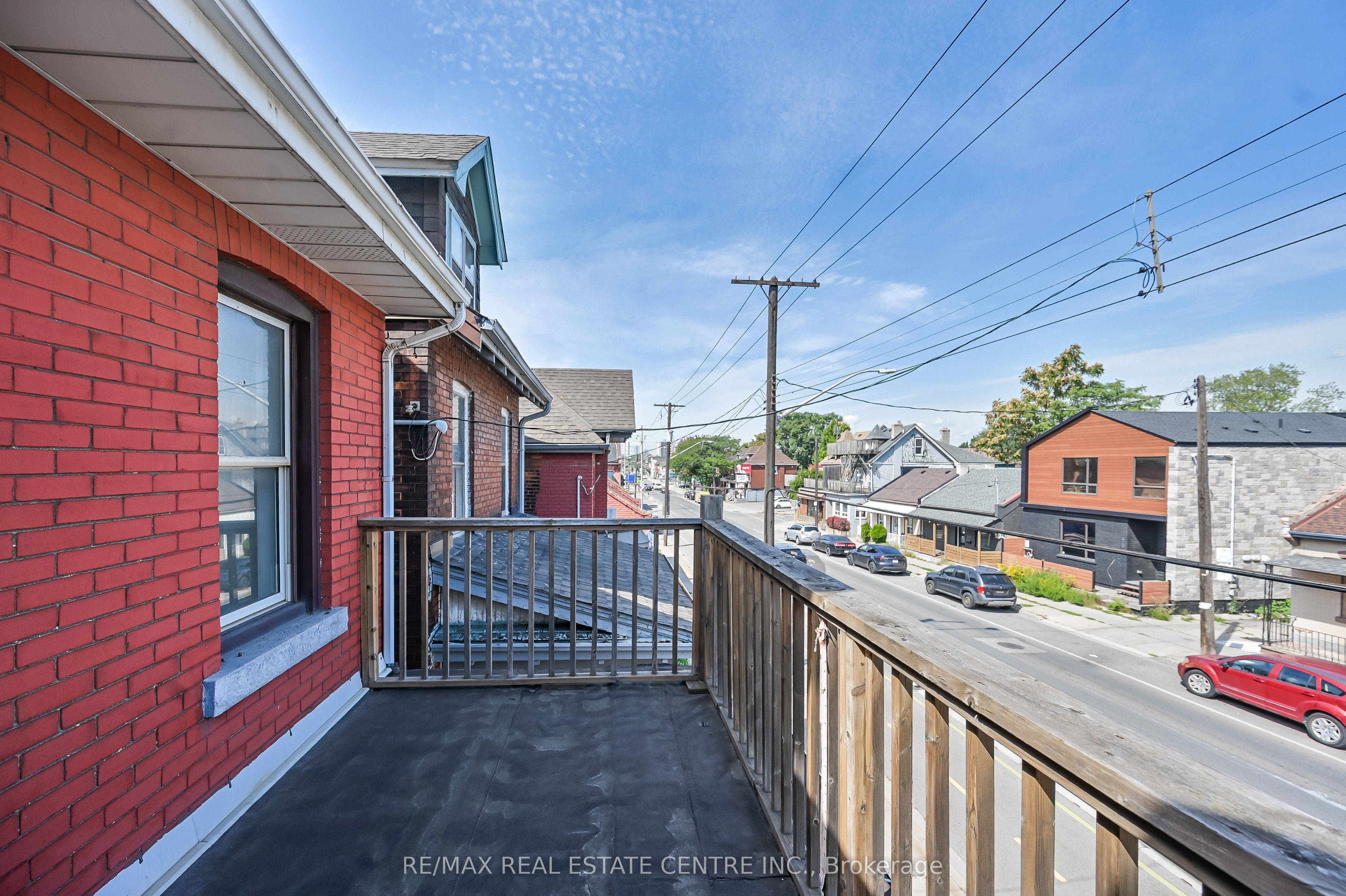 334 Cannon Street E Property Photo 28