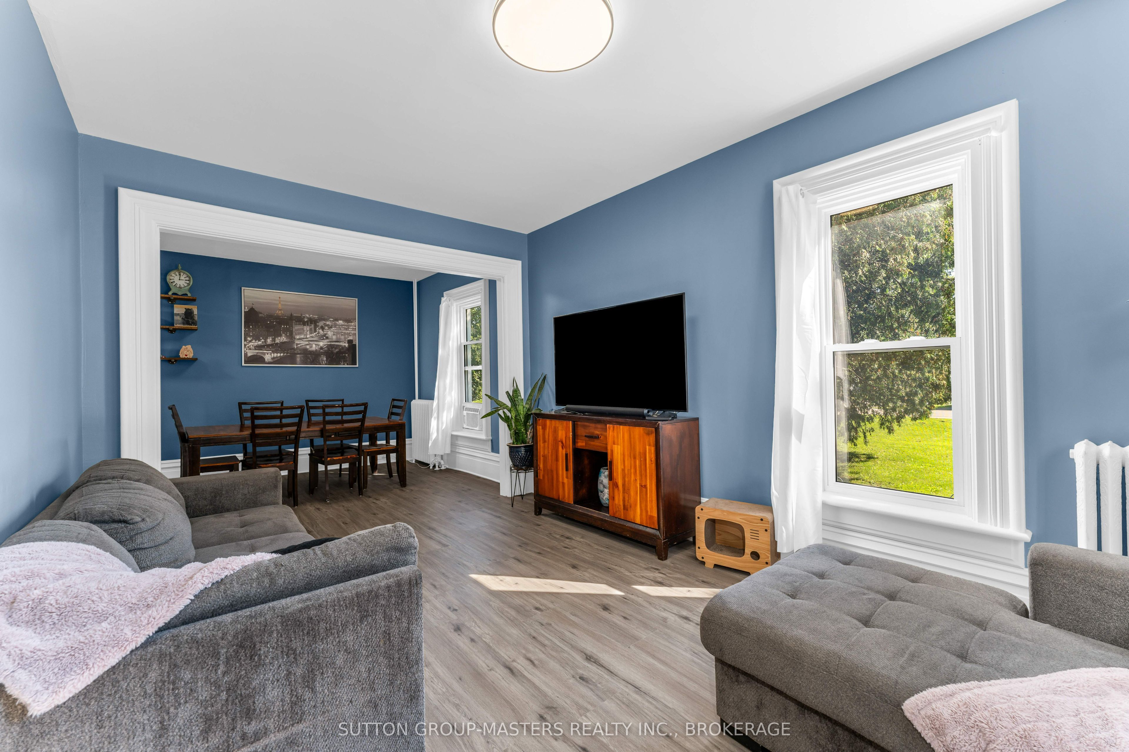 14 Wiltse Street E Property Photo 8
