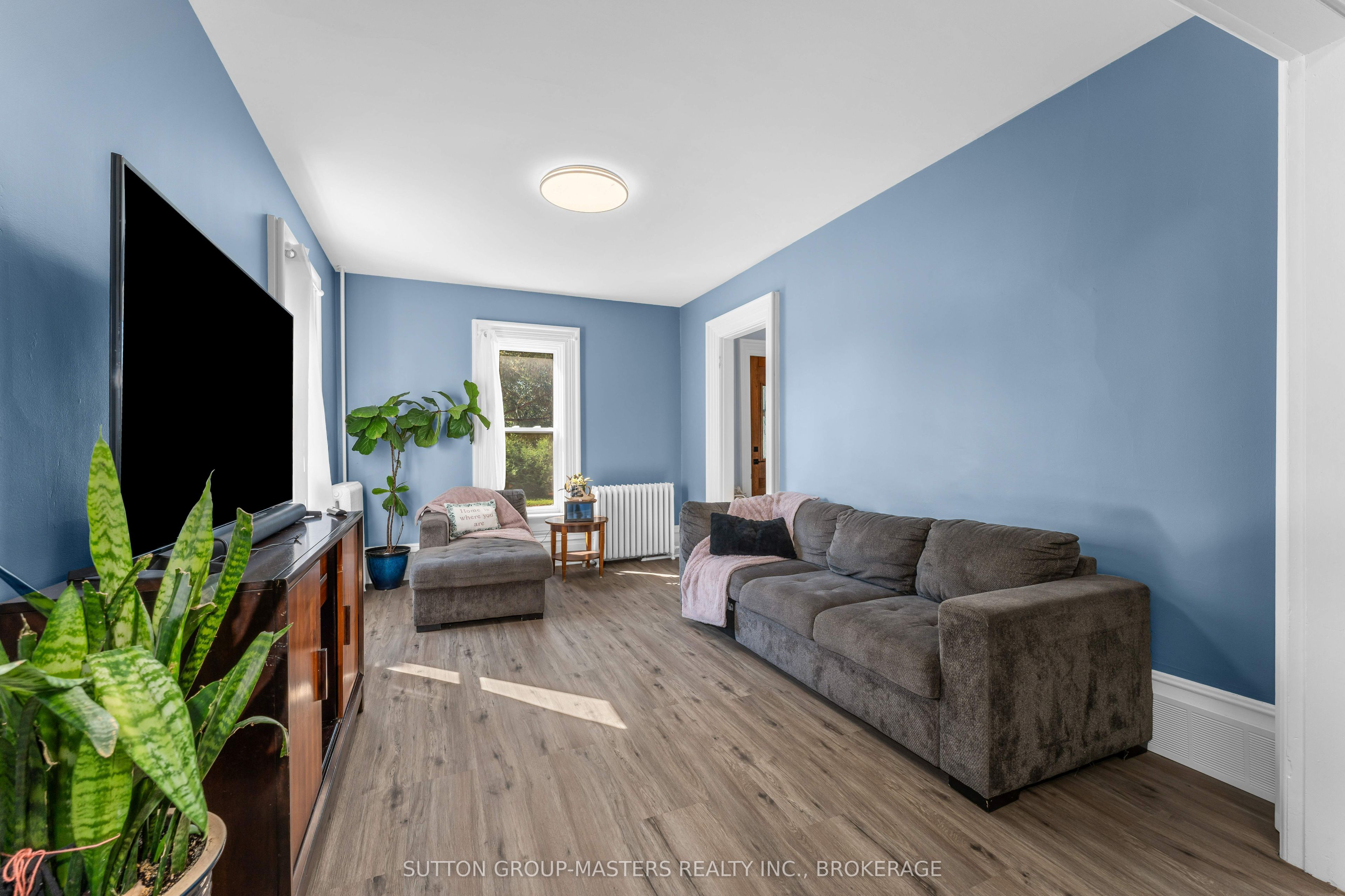 14 Wiltse Street E Property Photo 9