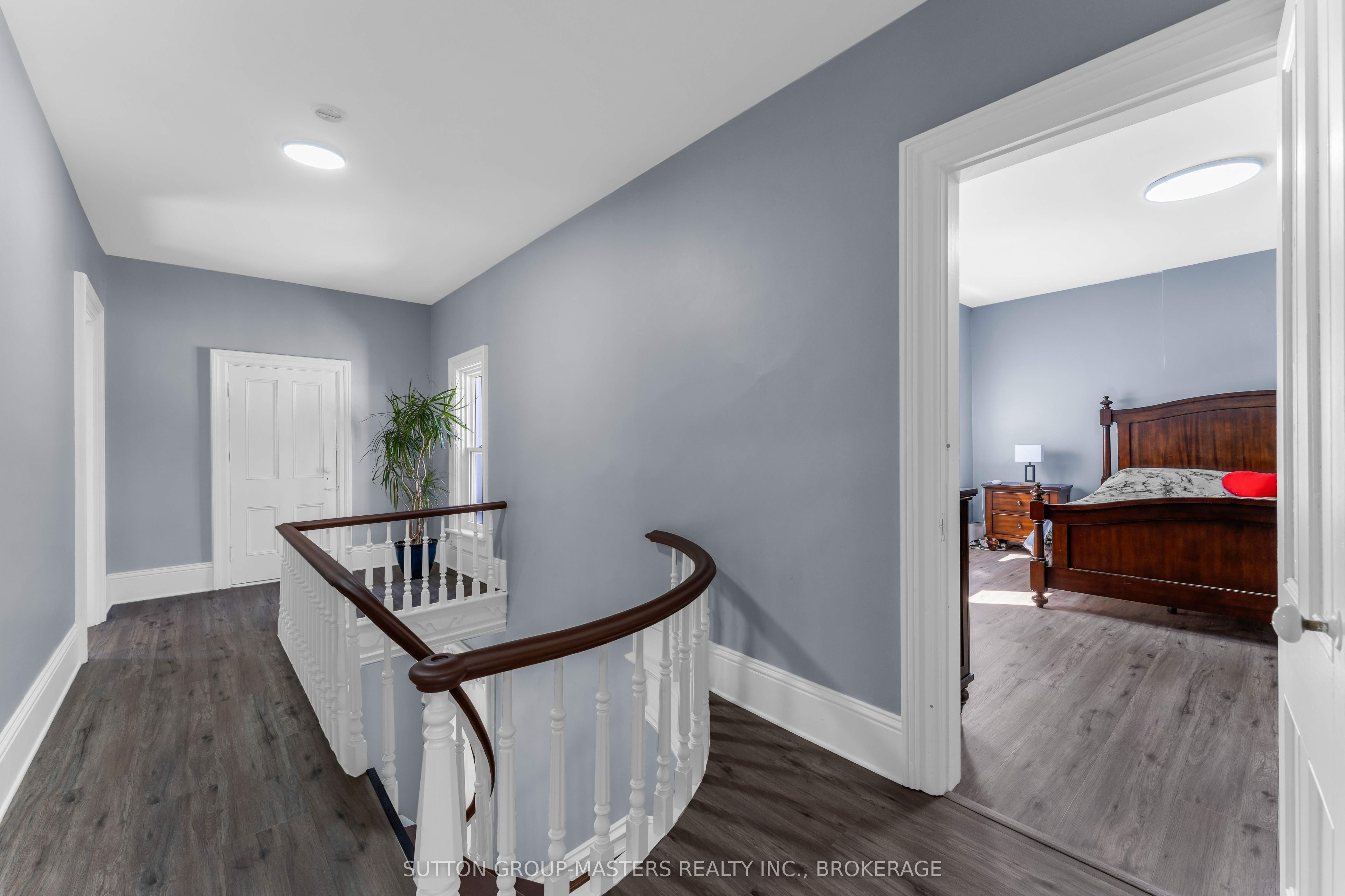 14 Wiltse Street E Property Photo 23