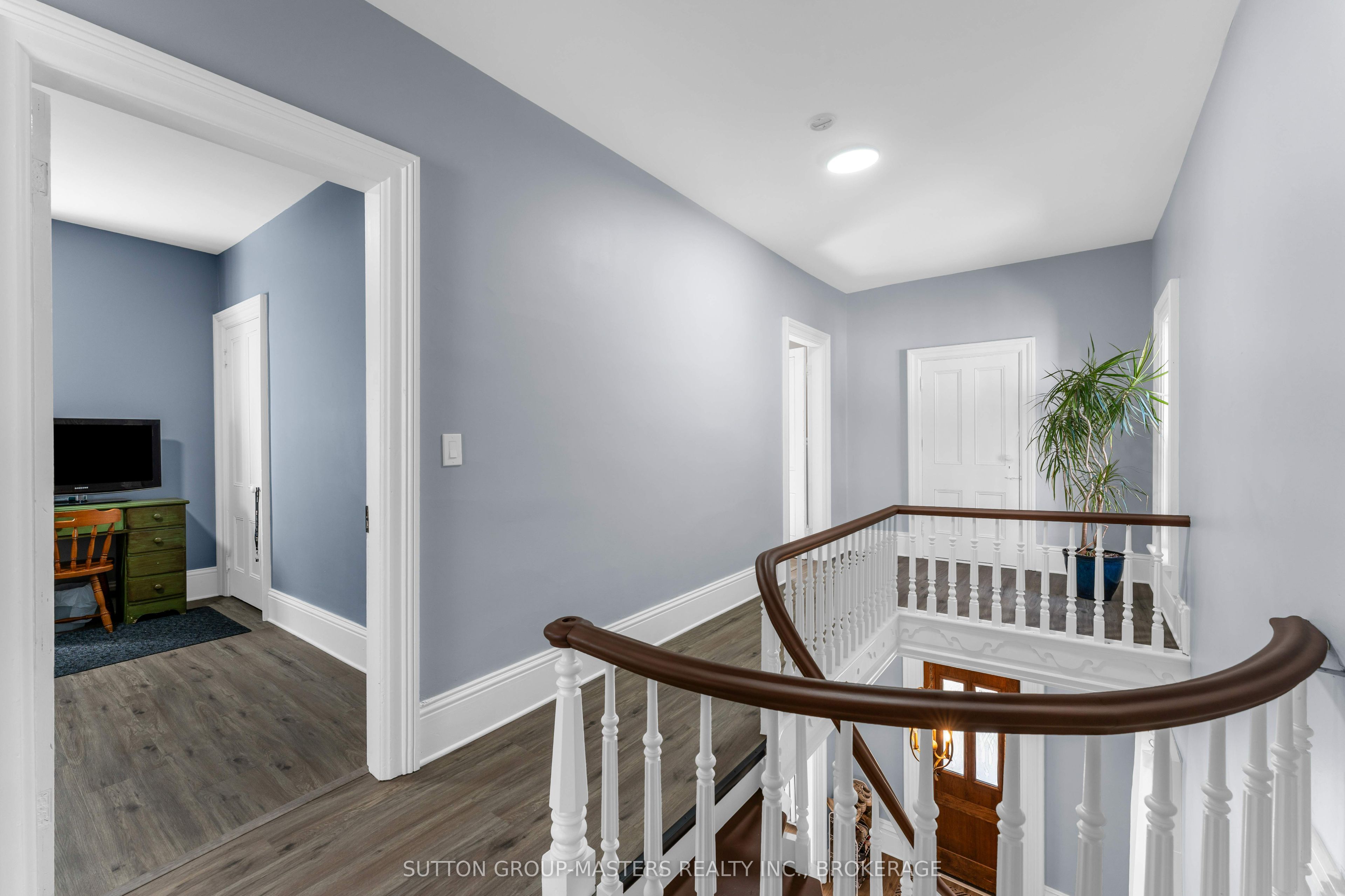 14 Wiltse Street E Property Photo 24