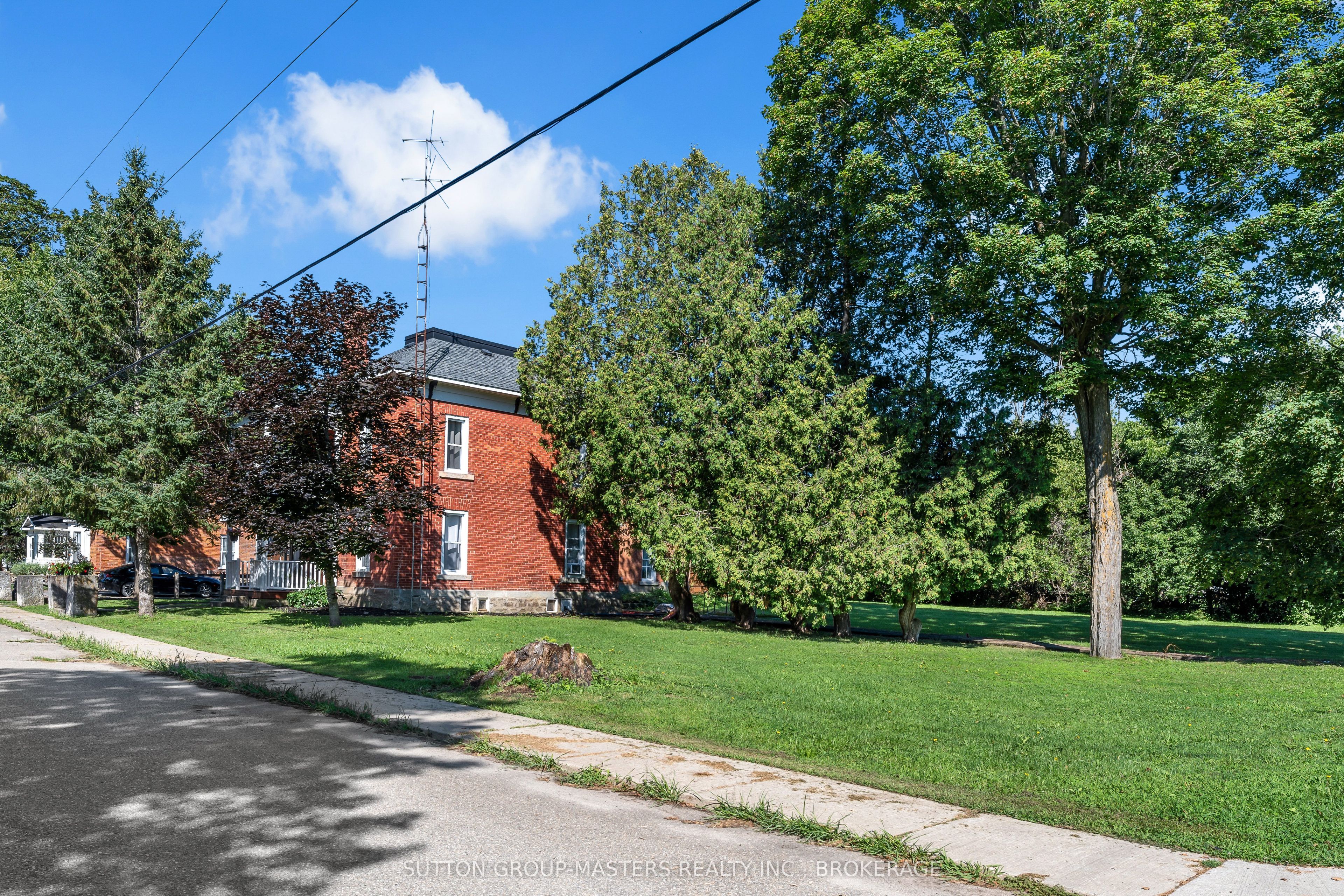 14 Wiltse Street E Property Photo 41