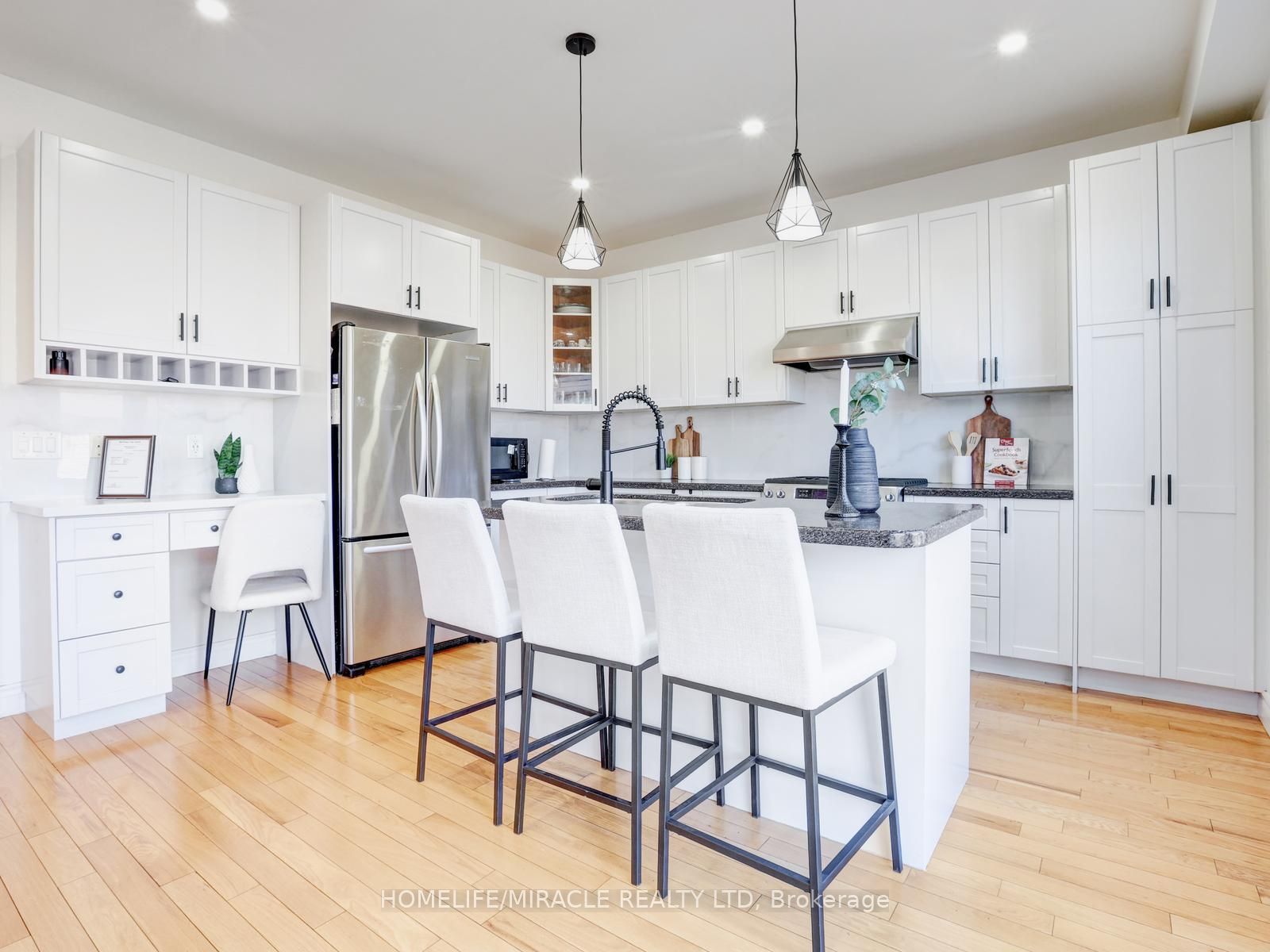 X13641110 Property Photo 13