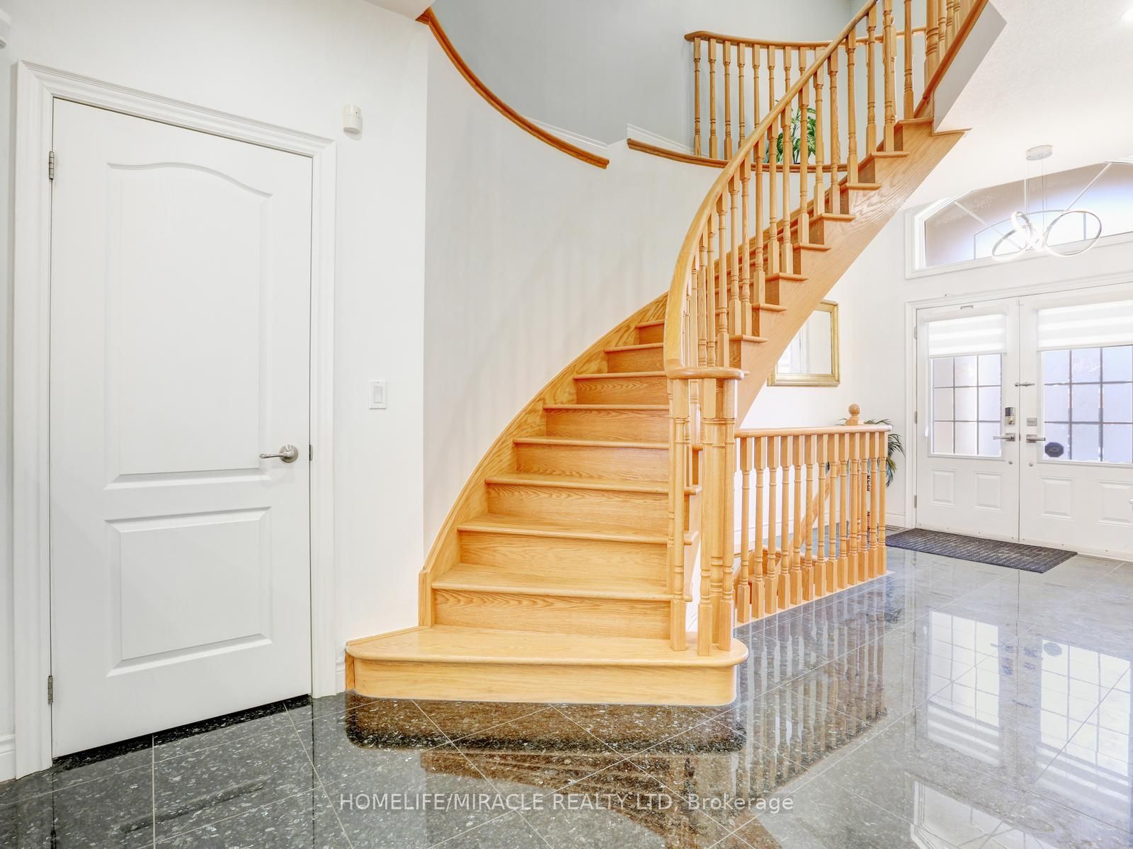 X13641110 Property Photo 22