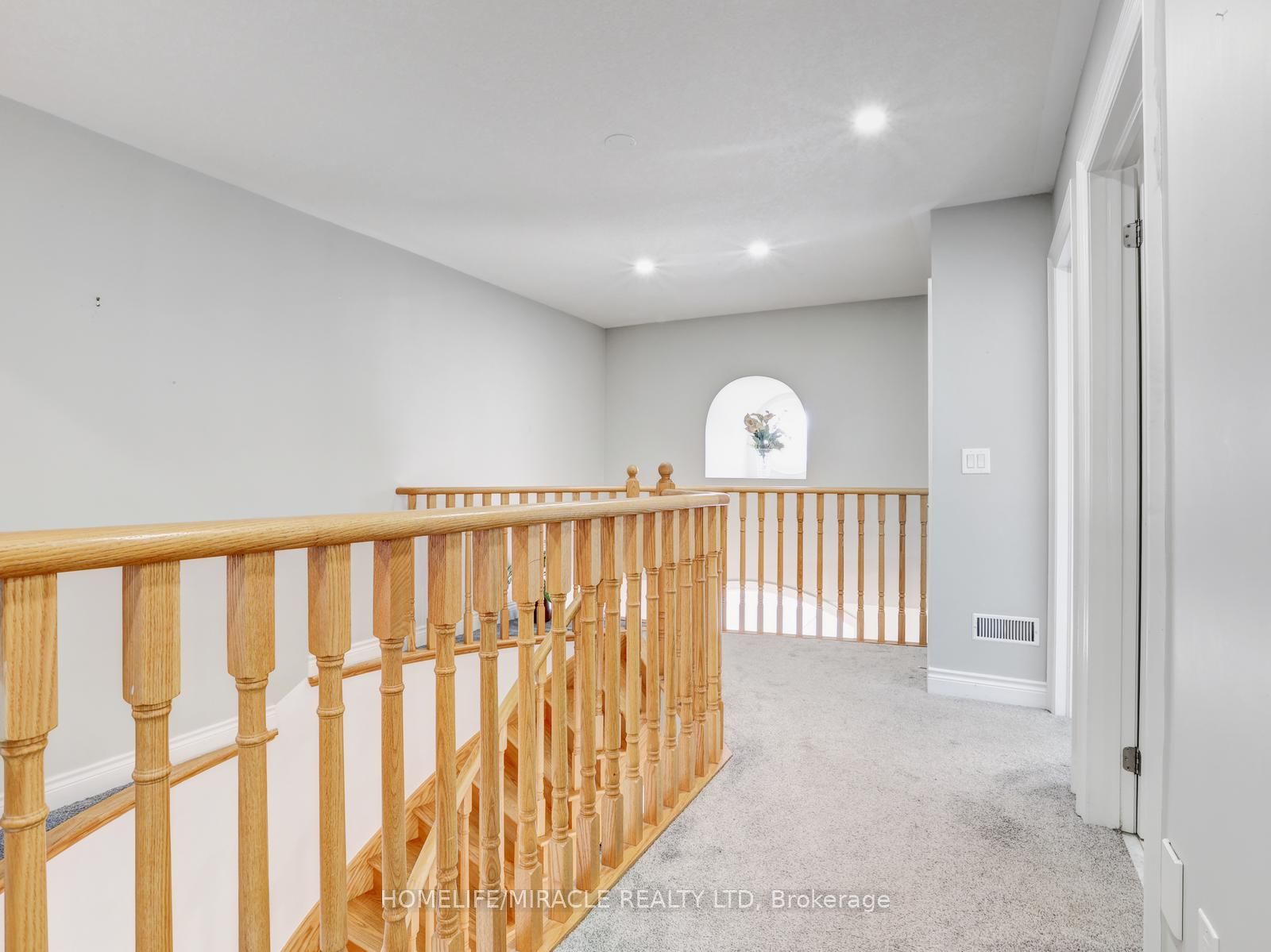 X13641110 Property Photo 23