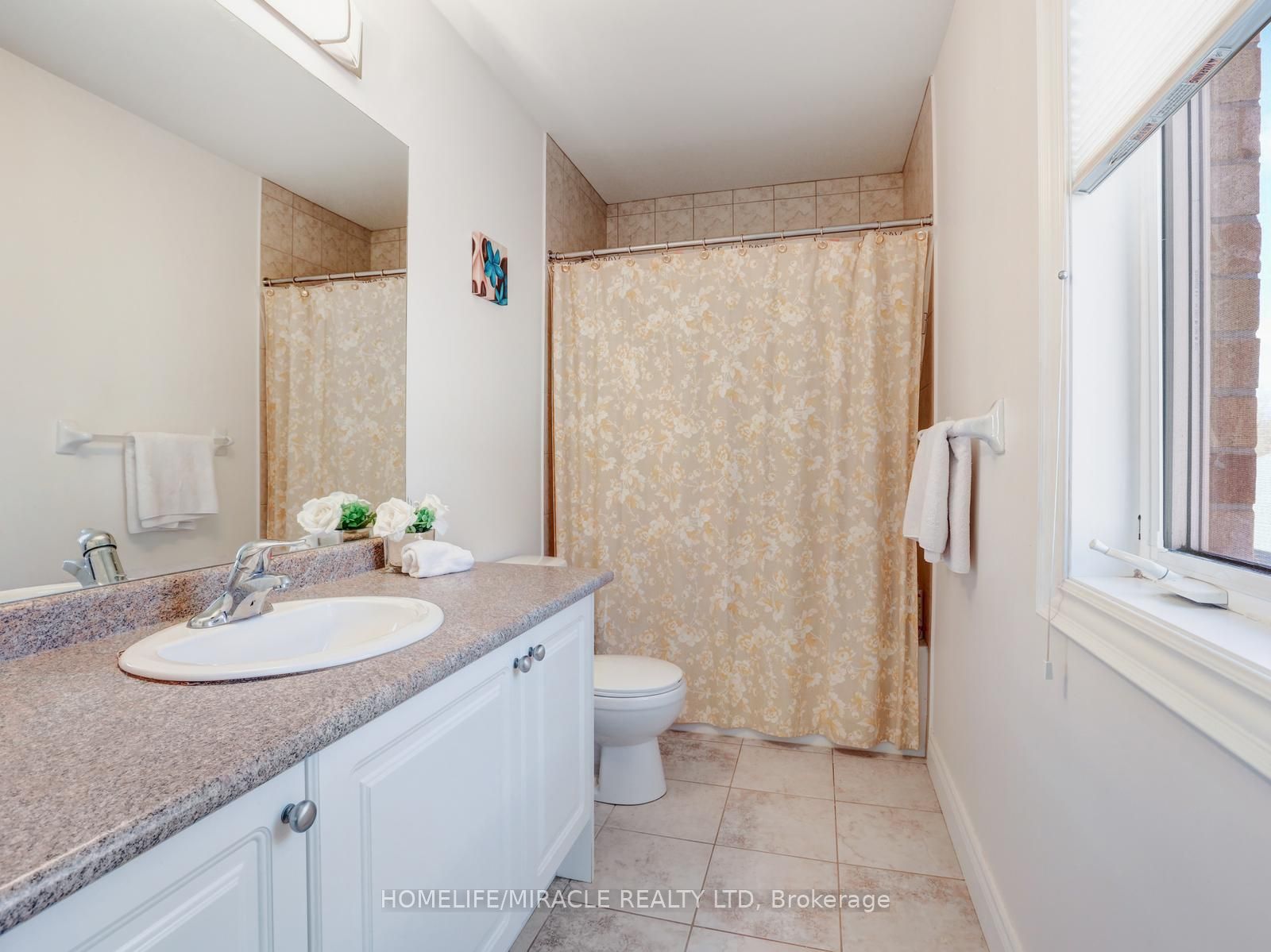 X13641110 Property Photo 27