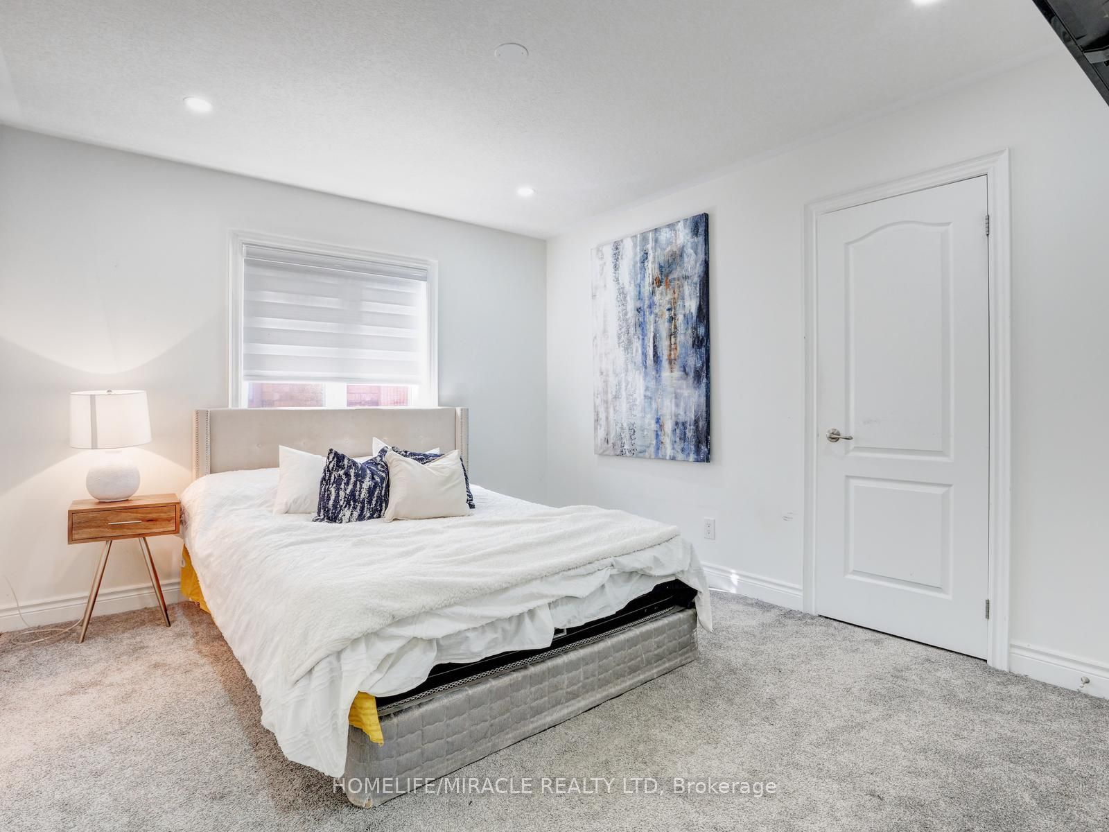 X13641110 Property Photo 29