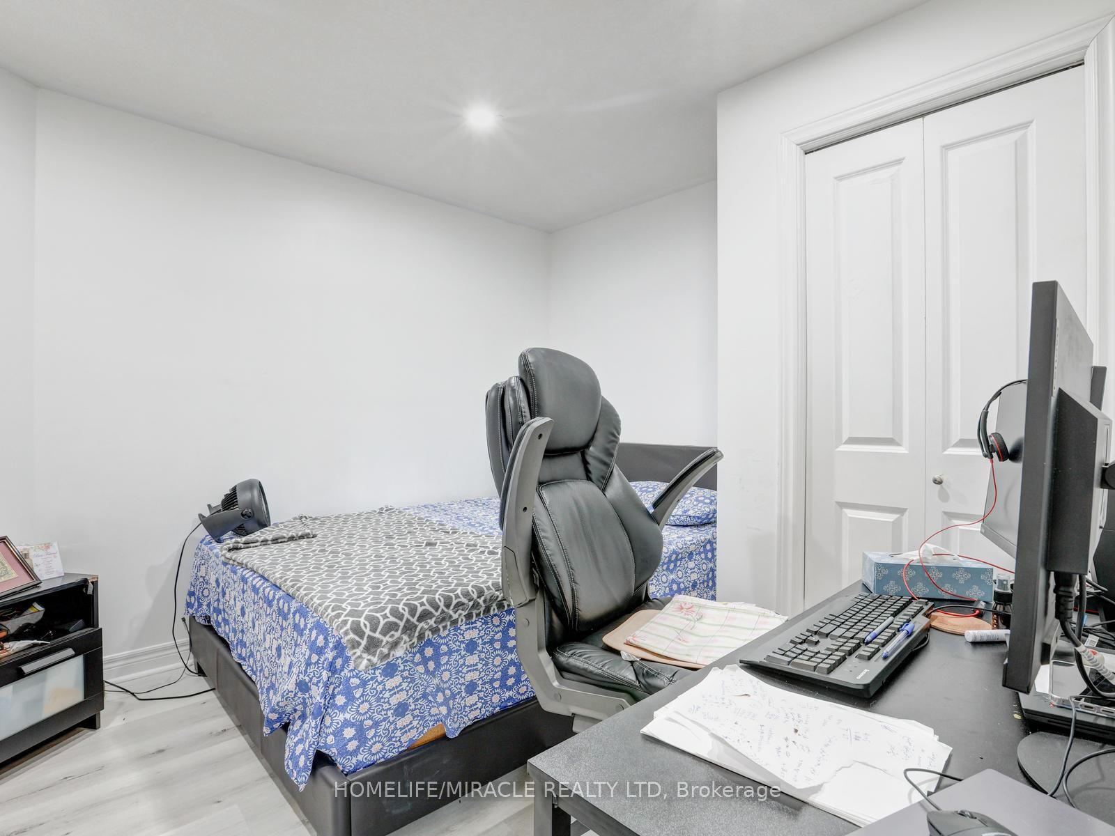 X13641110 Property Photo 45