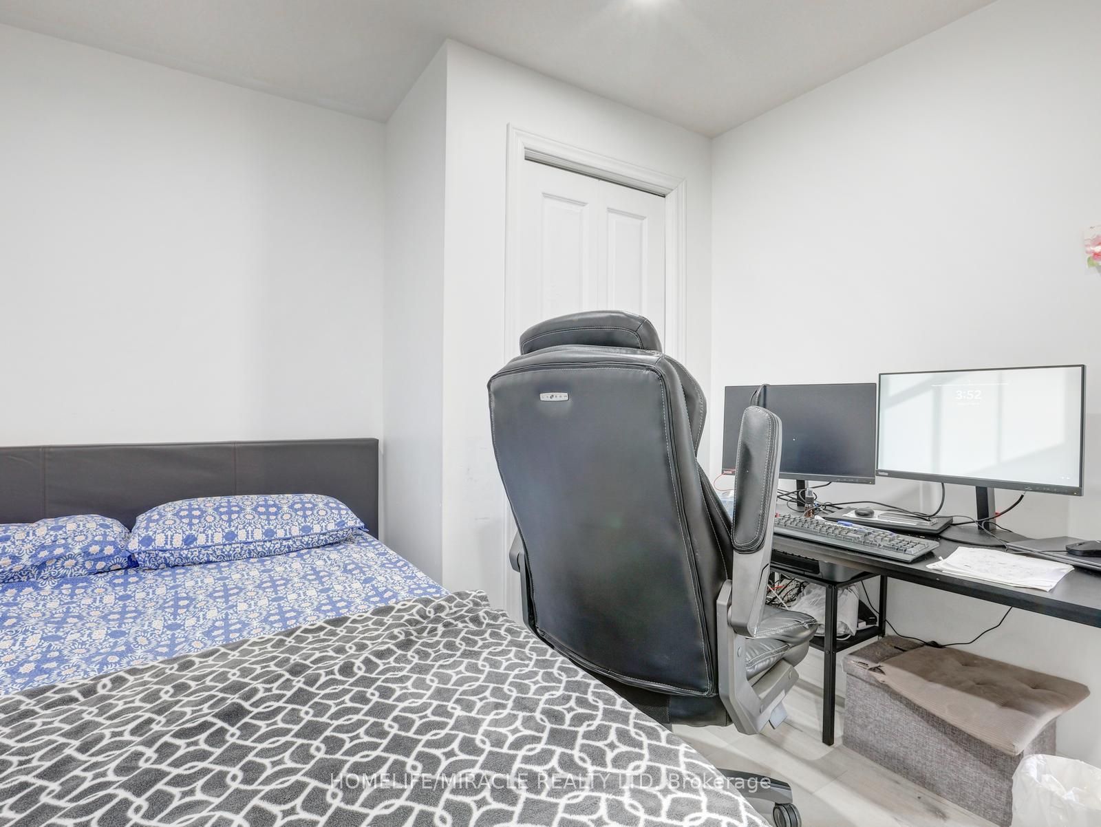 X13641110 Property Photo 46