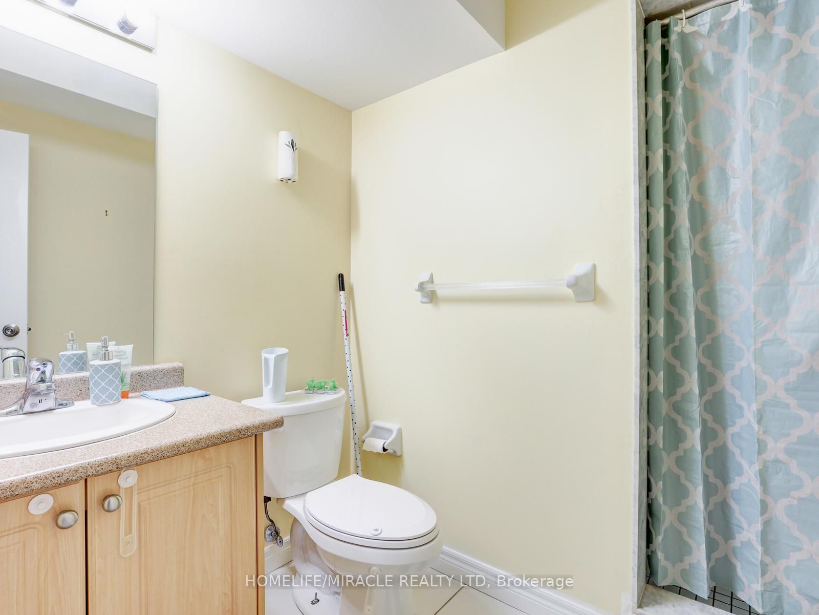 X13641110 Property Photo 47